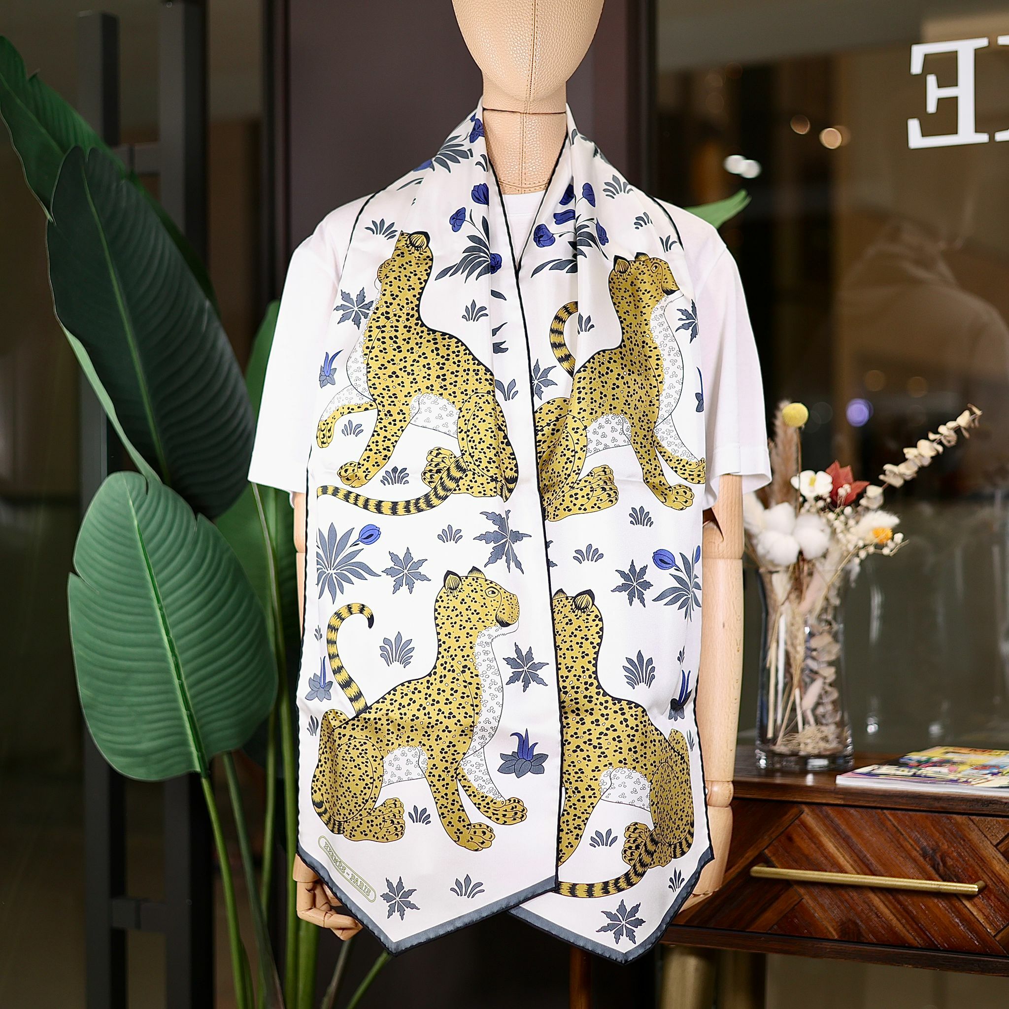 Silk Scarf Maxi Twilly Les   leopards