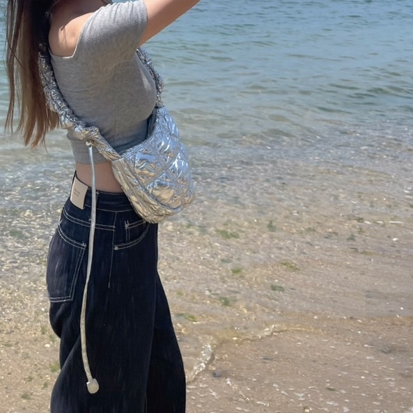 Z世代 未來感皺皺包