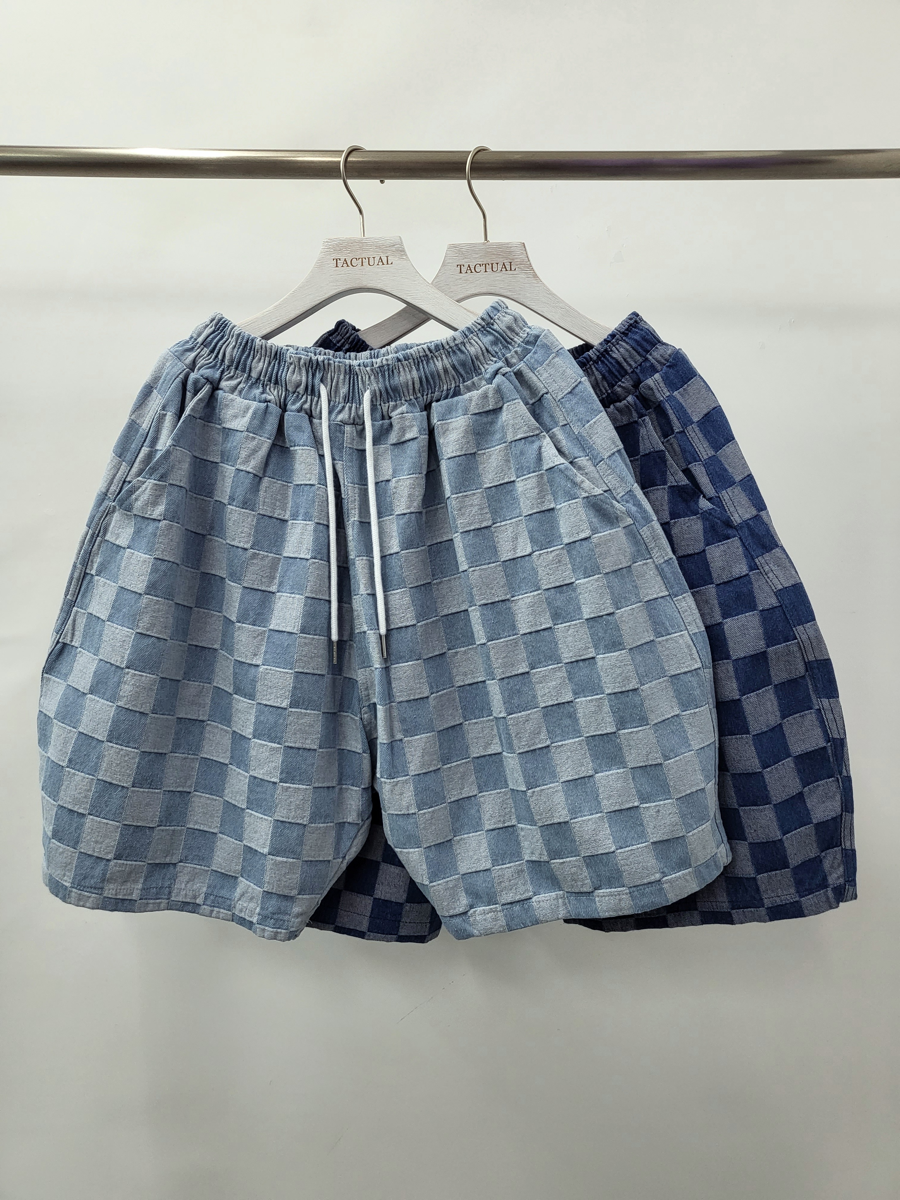 牛仔格仔短褲 P2408