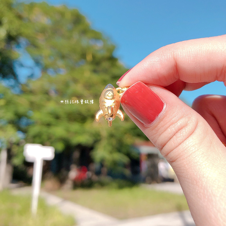 財運一飛衝天 黃金墜子