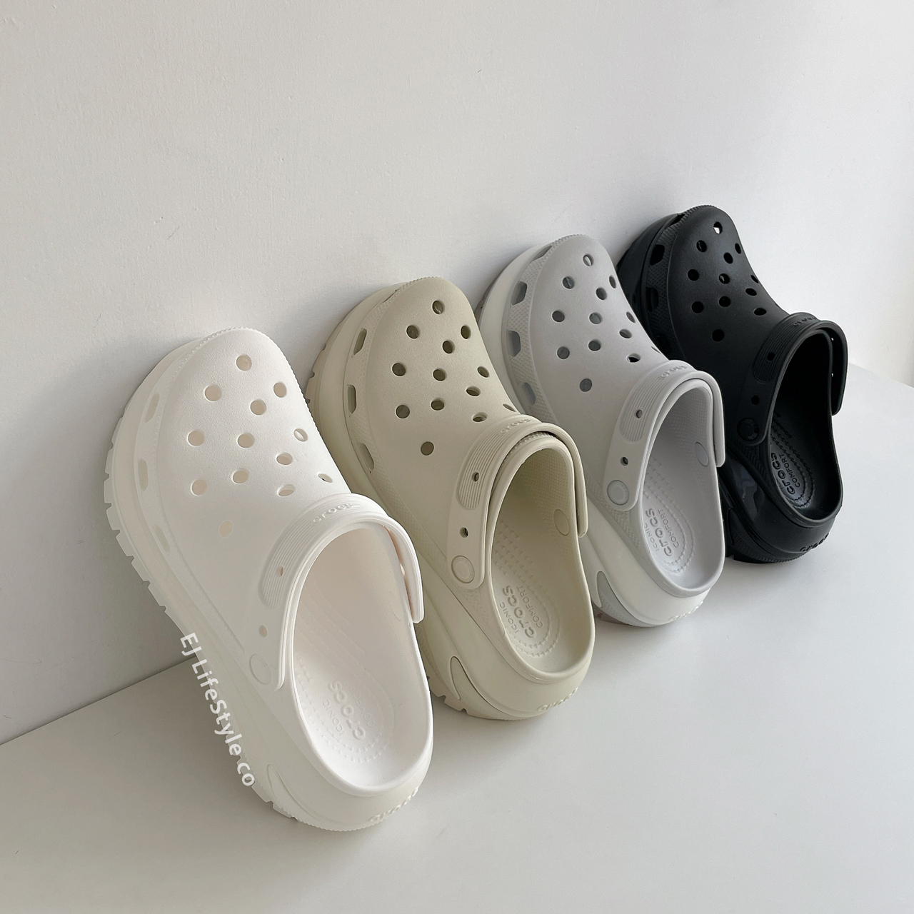 CROCS  CLASSIC MEGA CRUSH CLOG 超厚底 洞洞鞋 女生 207988 / 現貨
