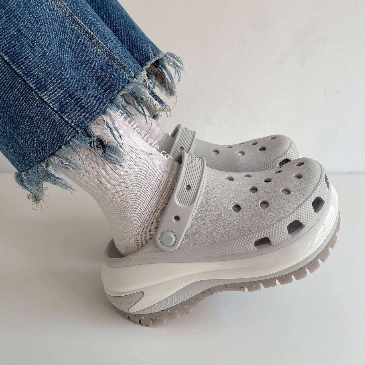 CROCS  CLASSIC MEGA CRUSH CLOG 超厚底 洞洞鞋 女生 207988 / 現貨