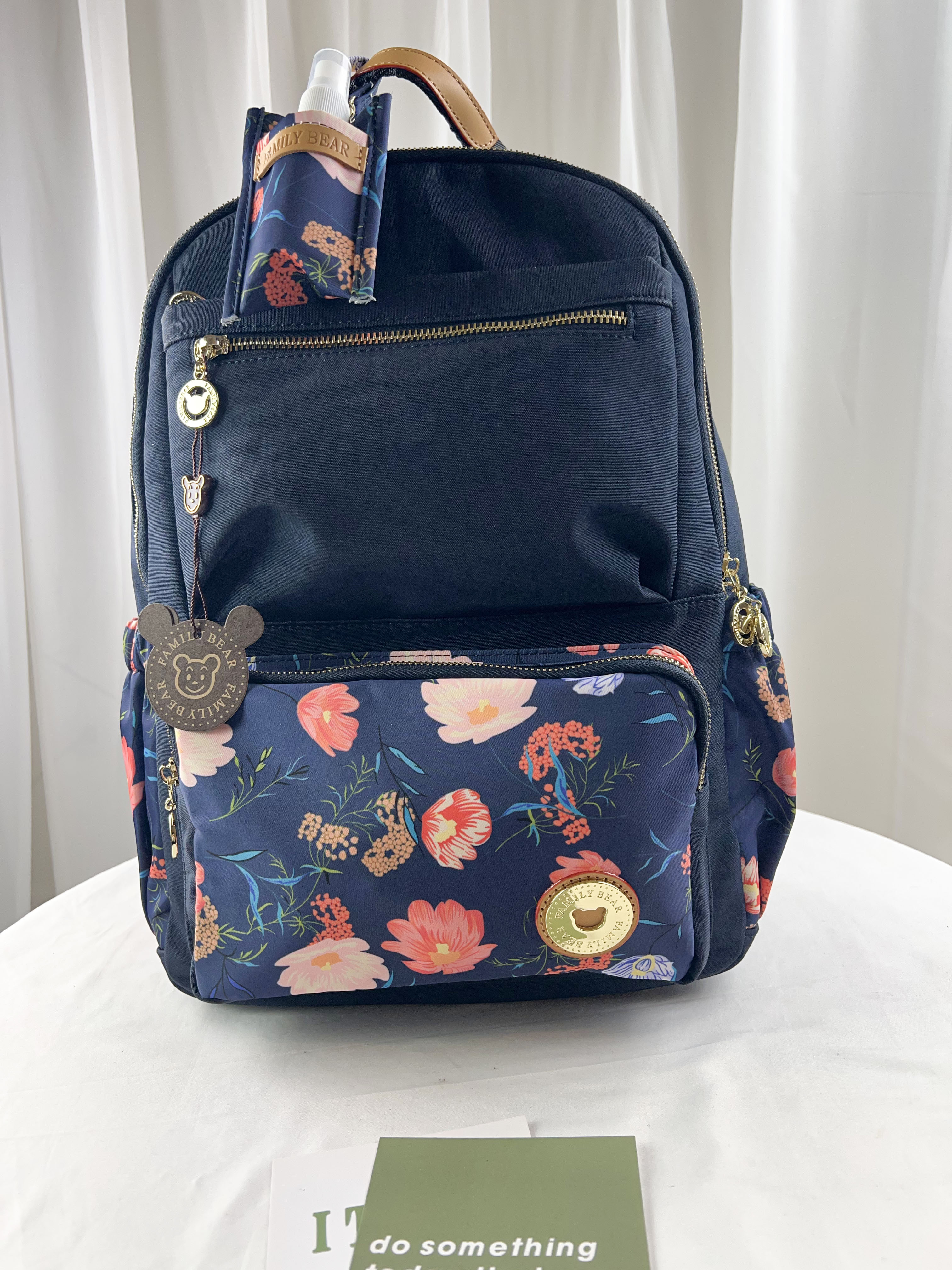 FamilyBear 藍橙花拼色防潑水後背包 附酒精保護套+酒精瓶 #2627