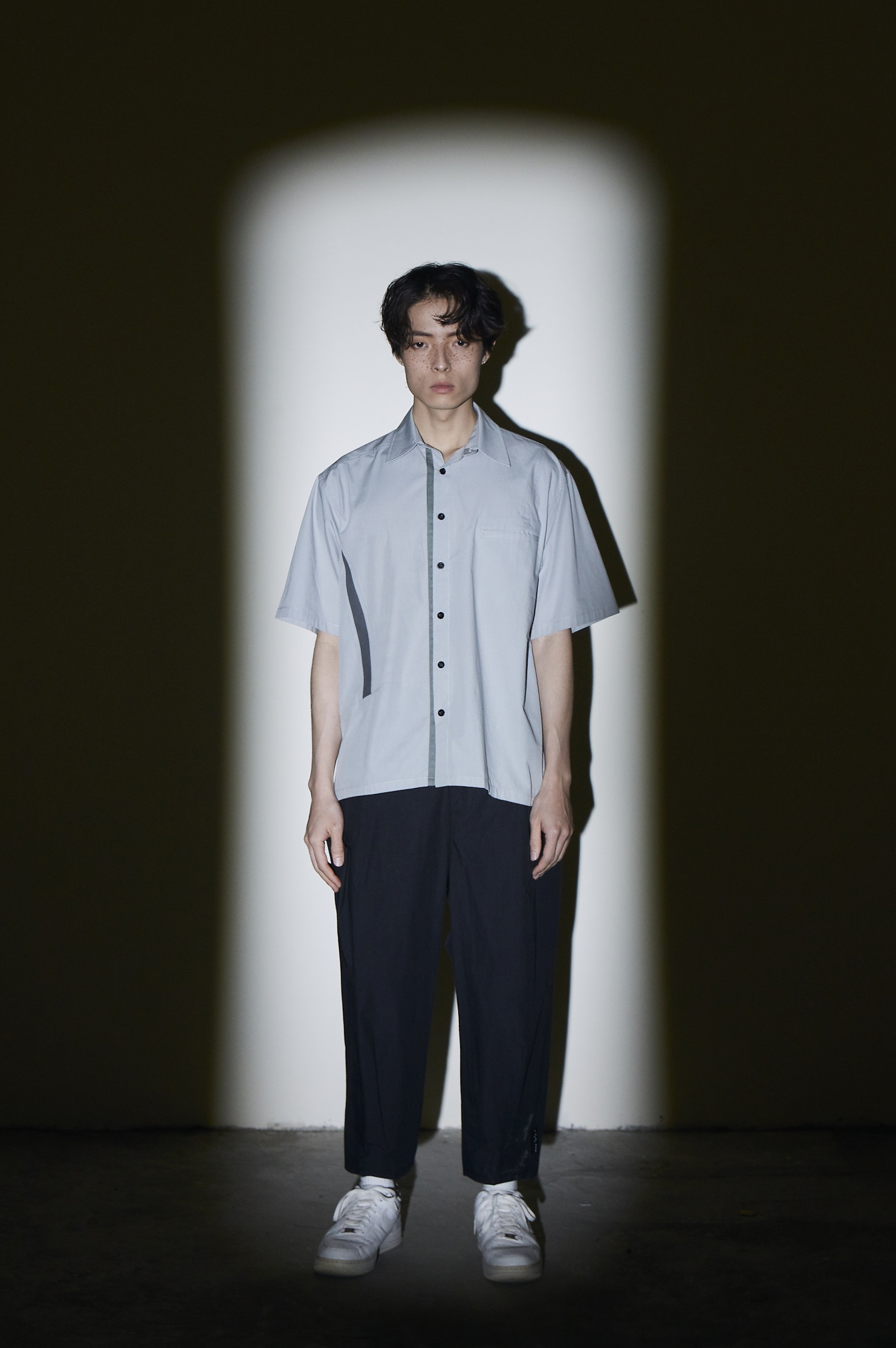 羅紋拼接短袖襯衫- 淺灰