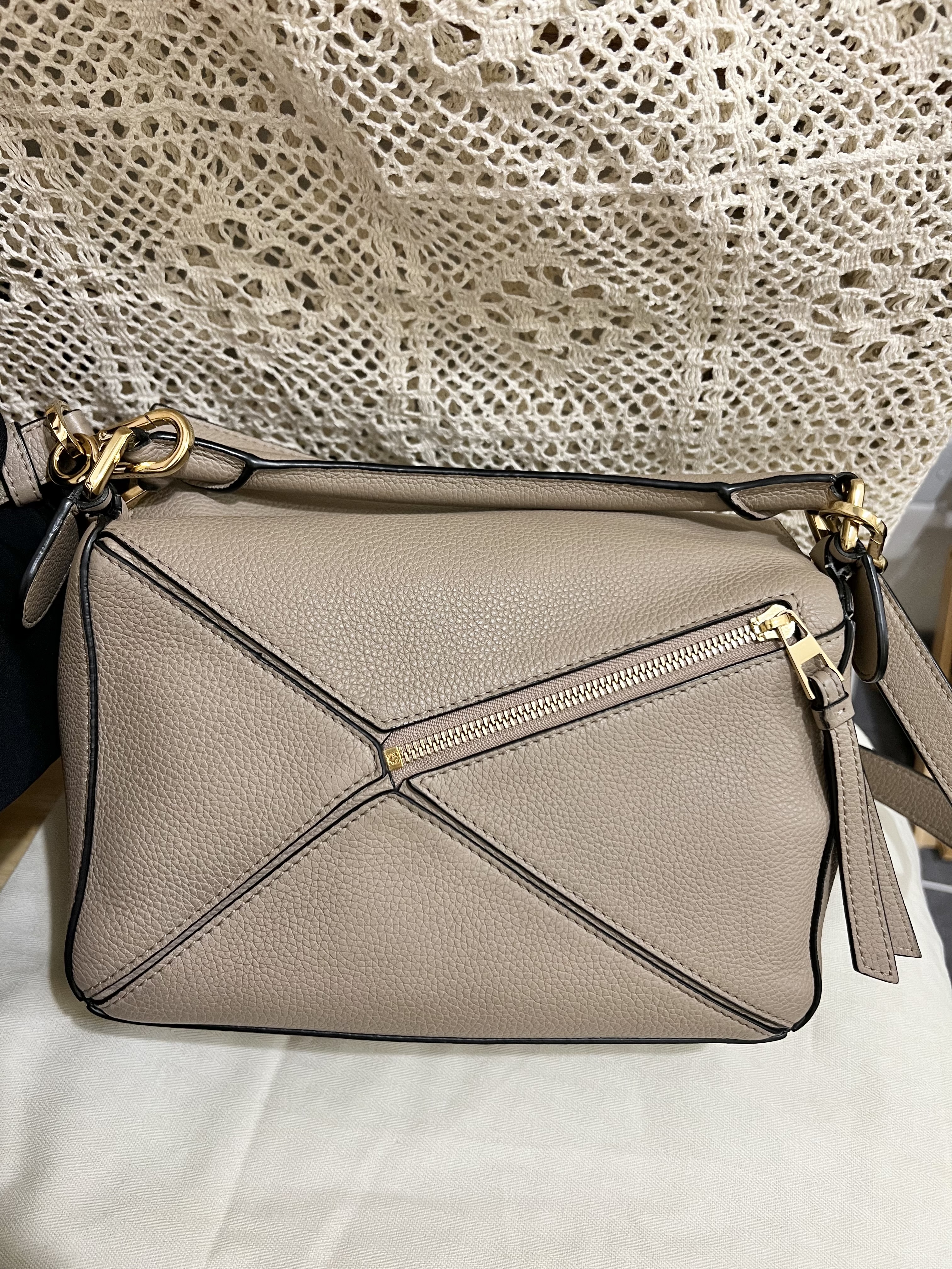 Loewe Puzzle Small Size Sand