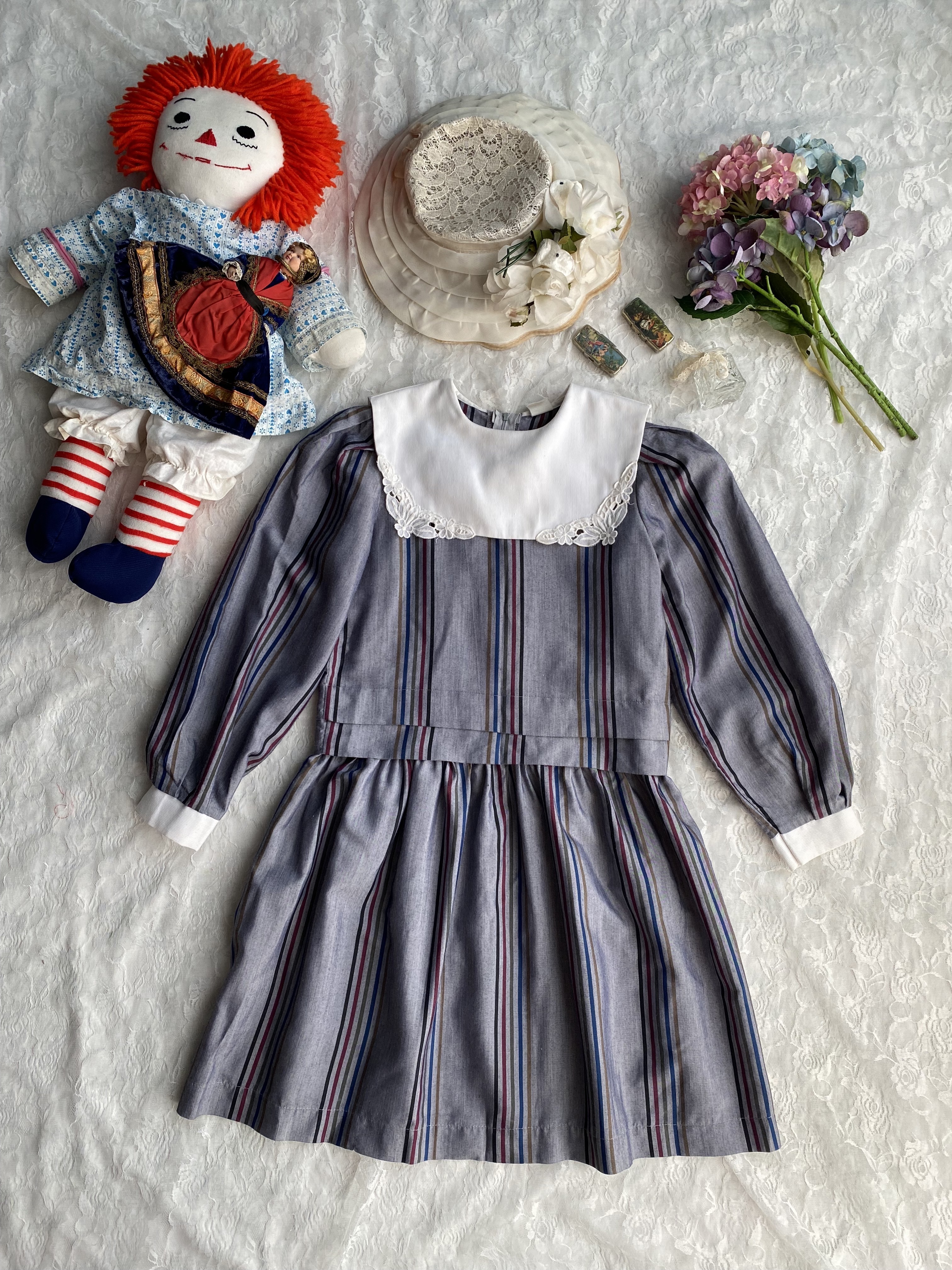 Vintage Dress / Bryan古著拼接蕾絲點綴條紋灰色洋裝