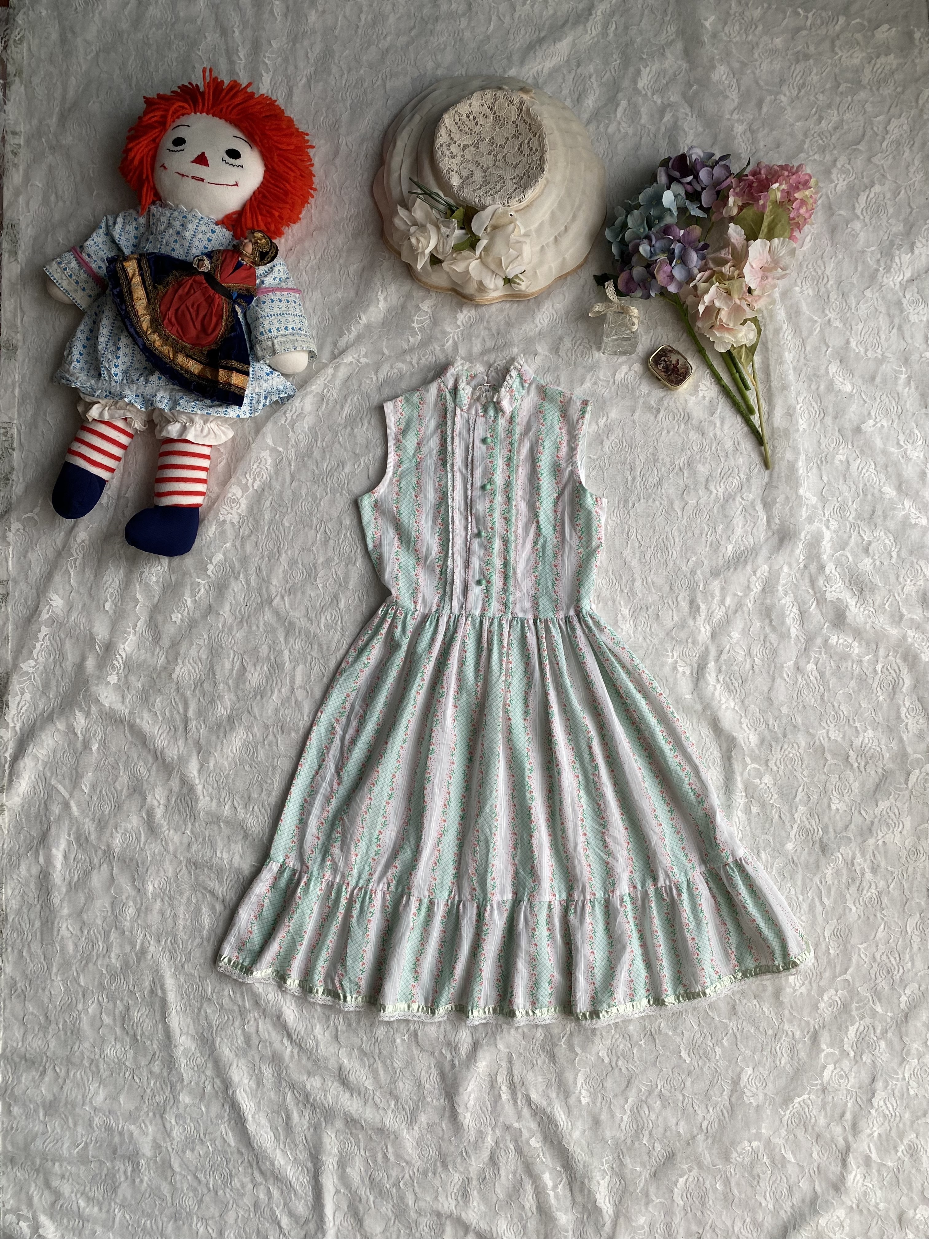 Vintage Dress / 古著無袖粉色小花拼接蕾絲緞帶蛋糕裙洋裝
