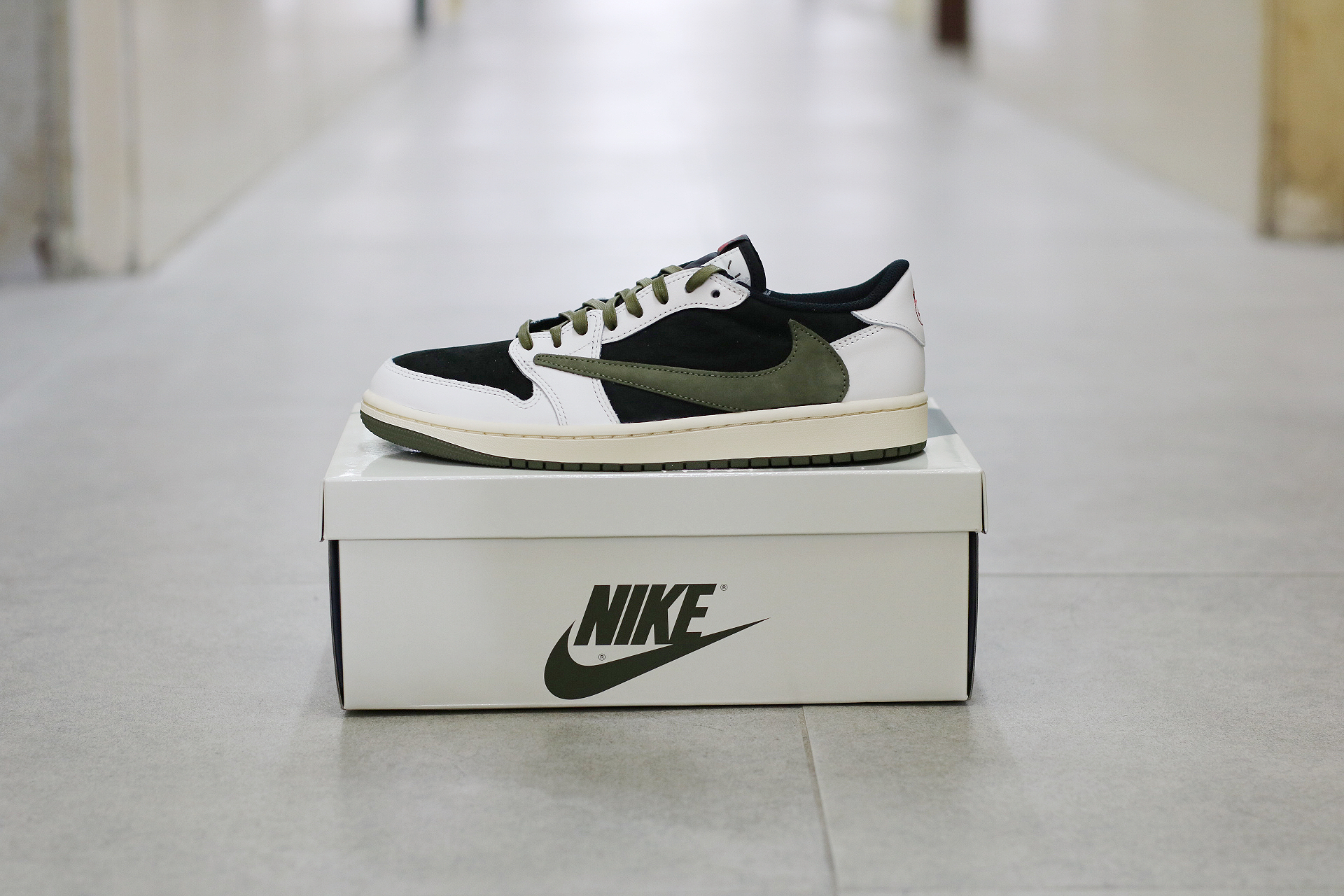 NIKE Air  Jordan 1 Retro Low OG SP Travis Scott Olive W DZ4137-106