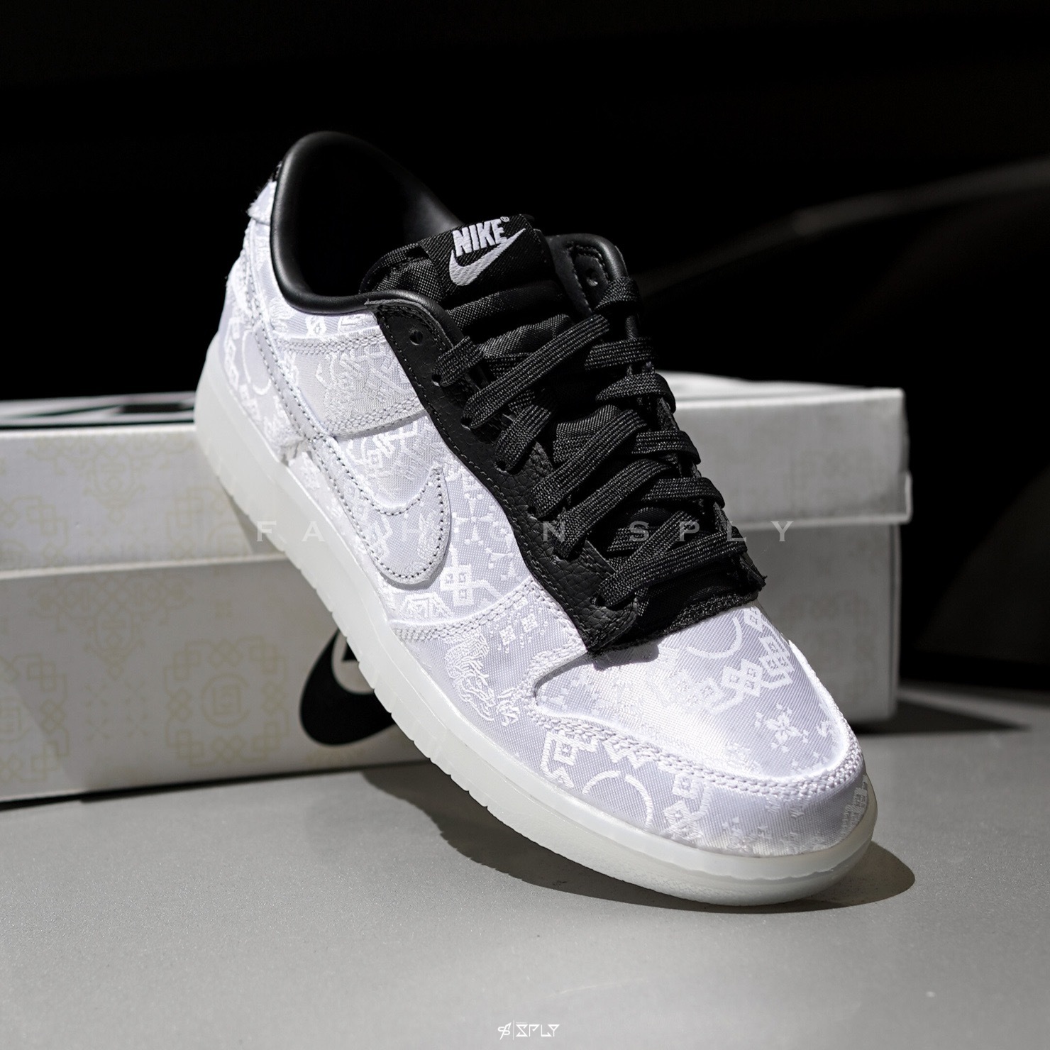 CLOT x Fragment x Nike Dunk Low 白黑絲綢刮刮樂