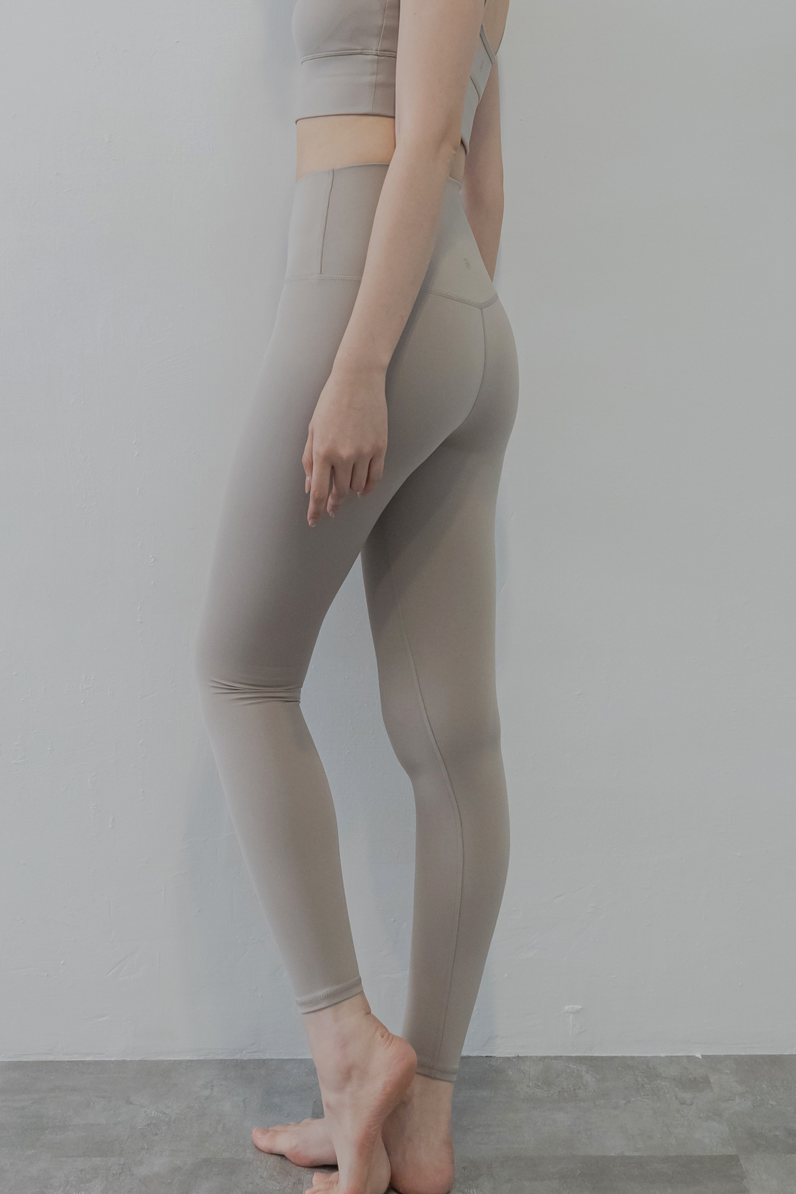 10/10 Shyni High-Rise Legging- 沙色