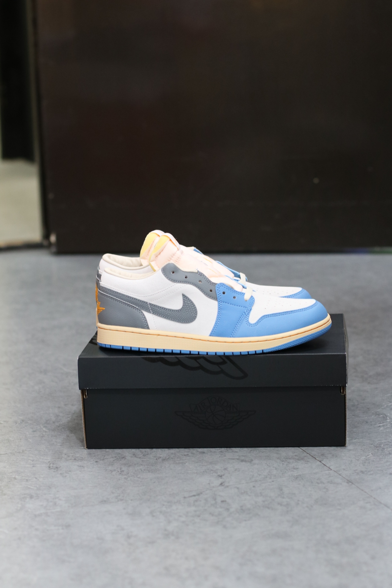 Nike Jordan 1 Low Vintage UNC Grey DZ5376-469