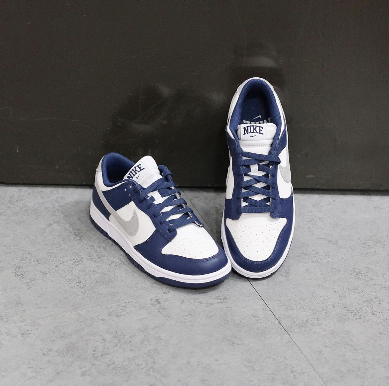 Nike Dunk Low Summit White Midnight Navy  FD9749-400