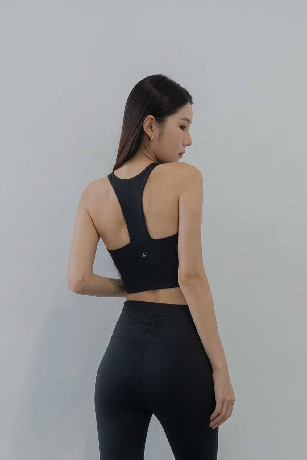 Shyni High-Neck Bra Top- 正黑