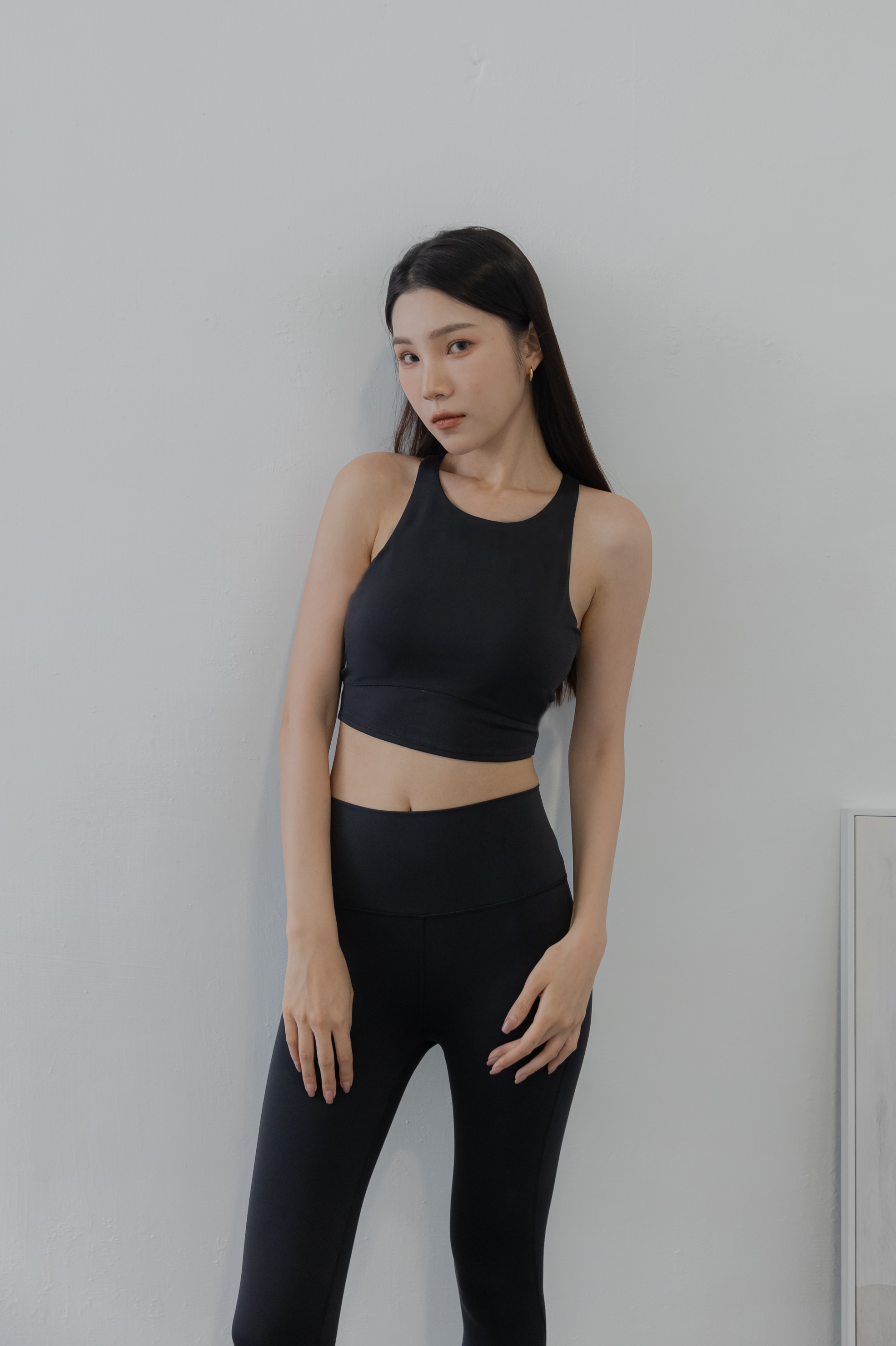 Shyni High-Neck Bra Top- 正黑