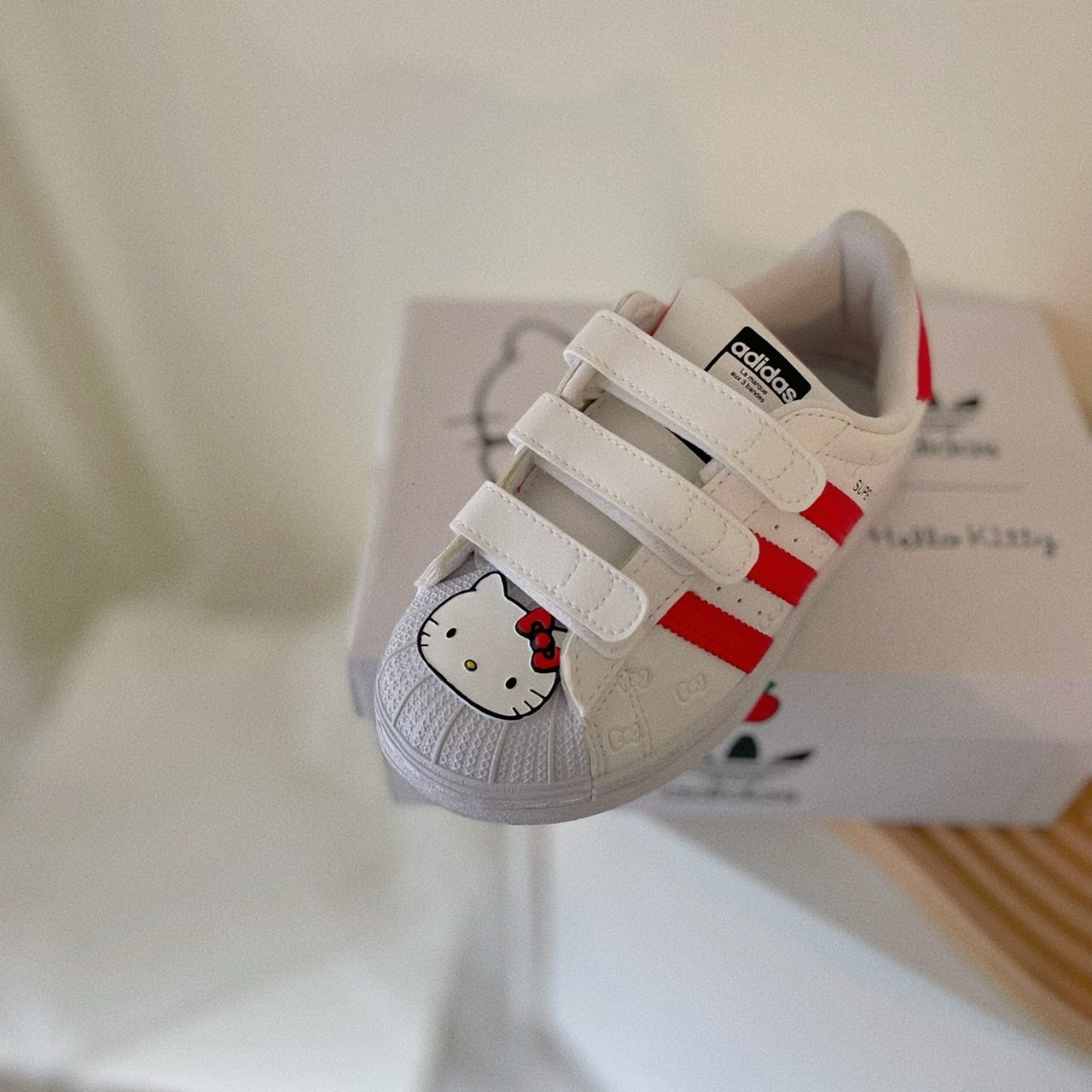 Adidas Superstar x Hello Kitty 凱蒂貓 聯名款 魔鬼氈 童鞋 中童 GV8865