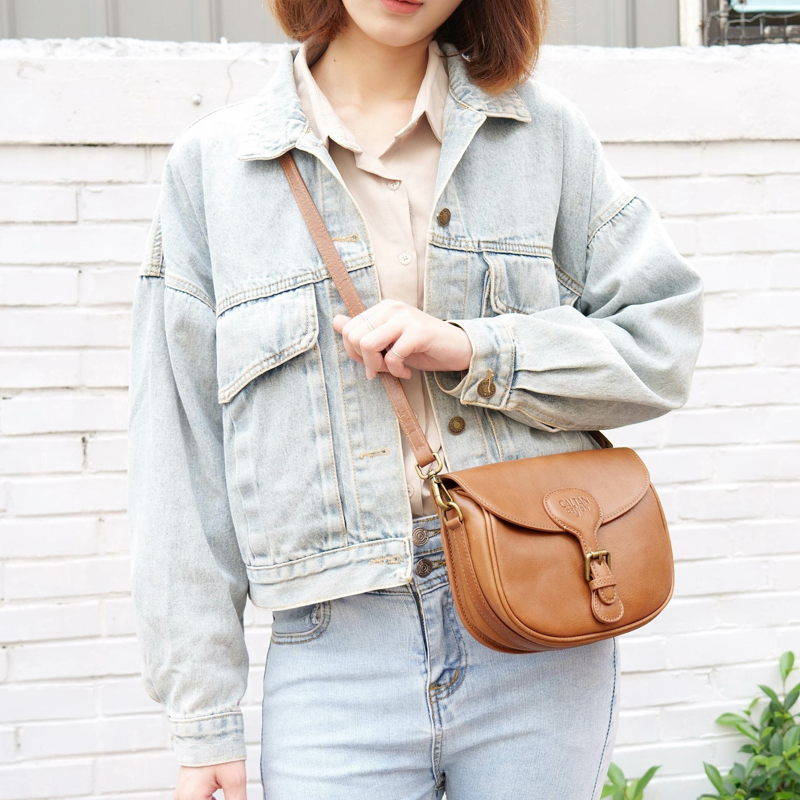 真皮率性馬鞍包-ht(234023ht)