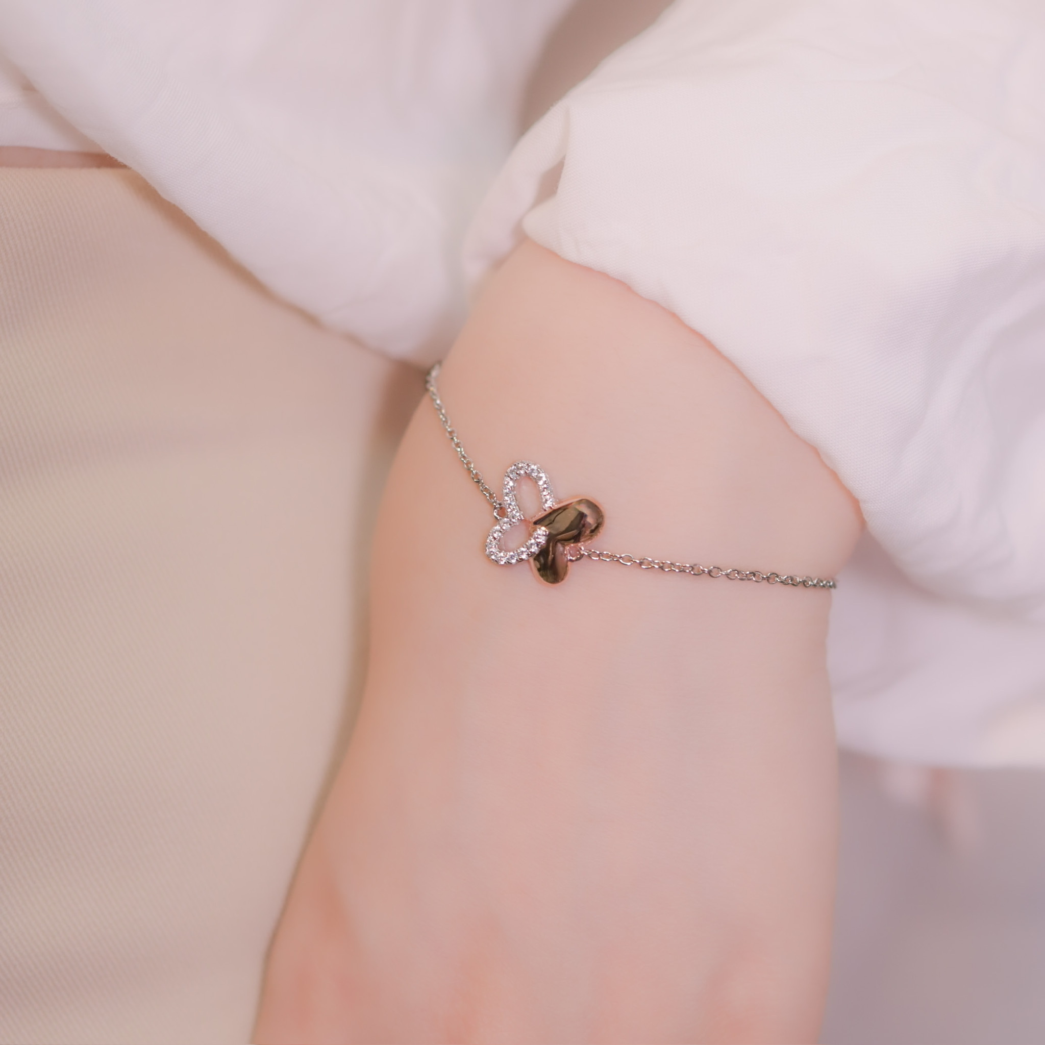 | 925 Silver・ White Gold | Butterfly With Love Bracelet | BR0869 |