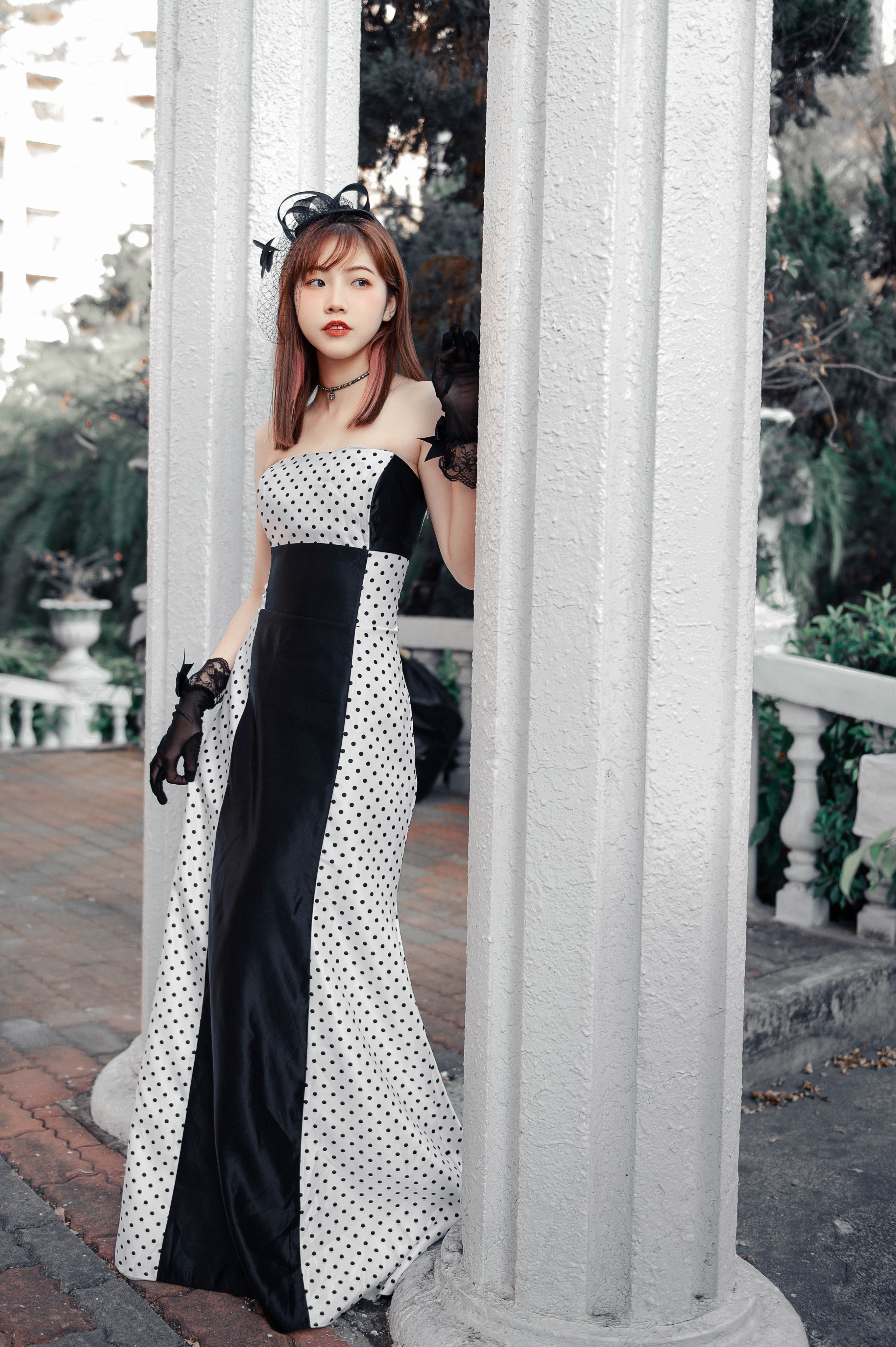 Vintage Dresses from Jessica McClintock (Gunne Sax Collection) / 古著黑白點點露背後綁帶平口禮服