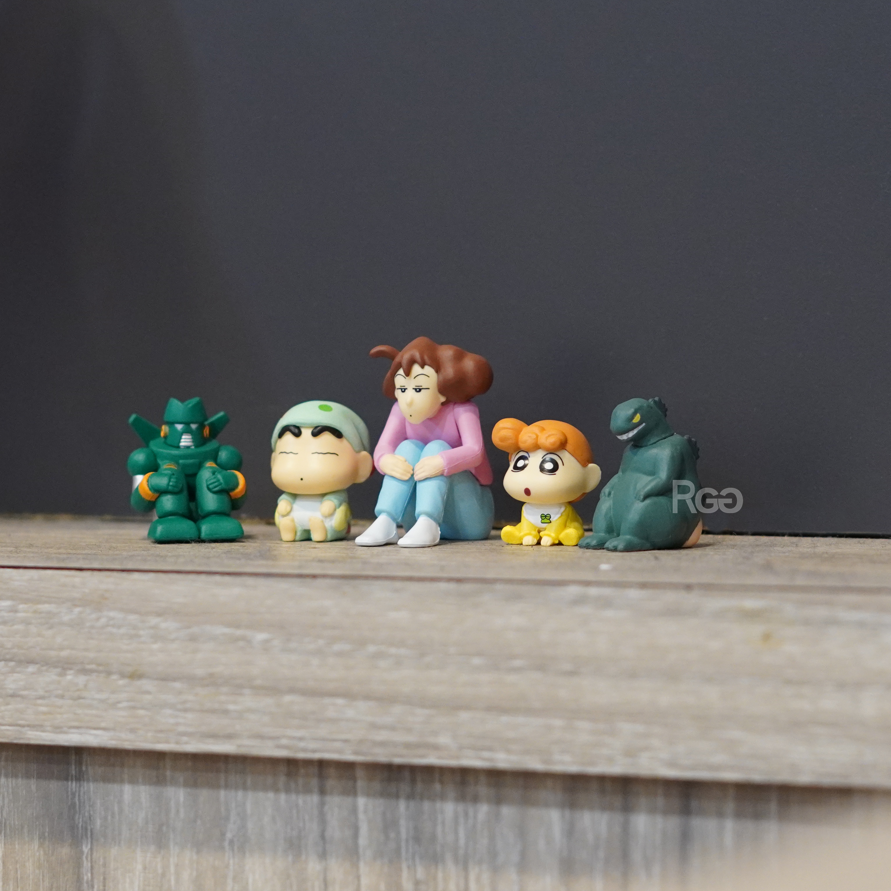 日本🇯🇵萬代Bandai 蠟筆小新 等待中P4 扭蛋公仔