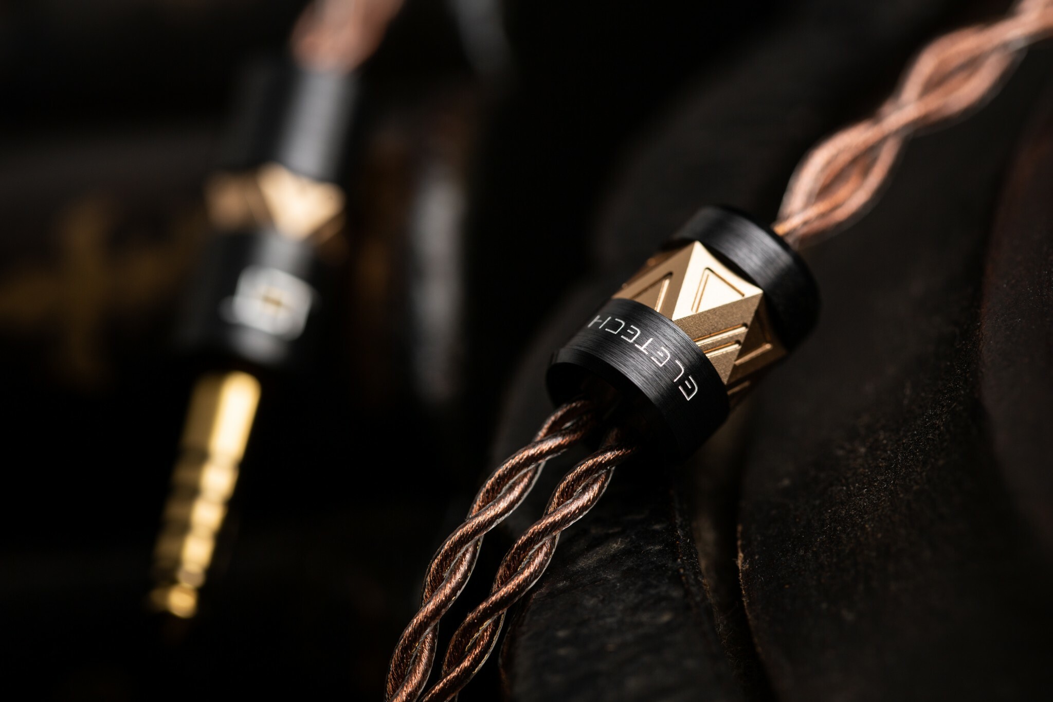 Eletech Azrael 暗天使