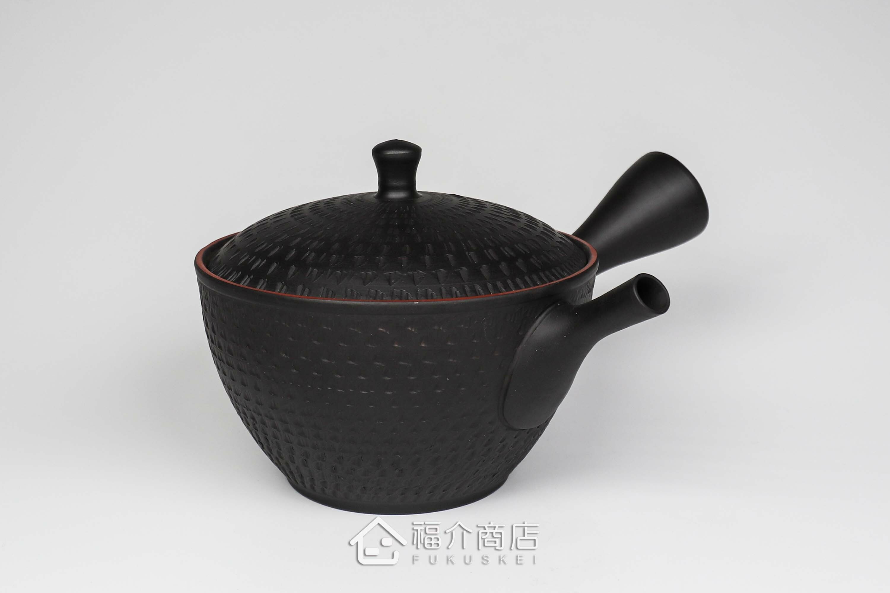 泡茶用的黑色泡茶壺