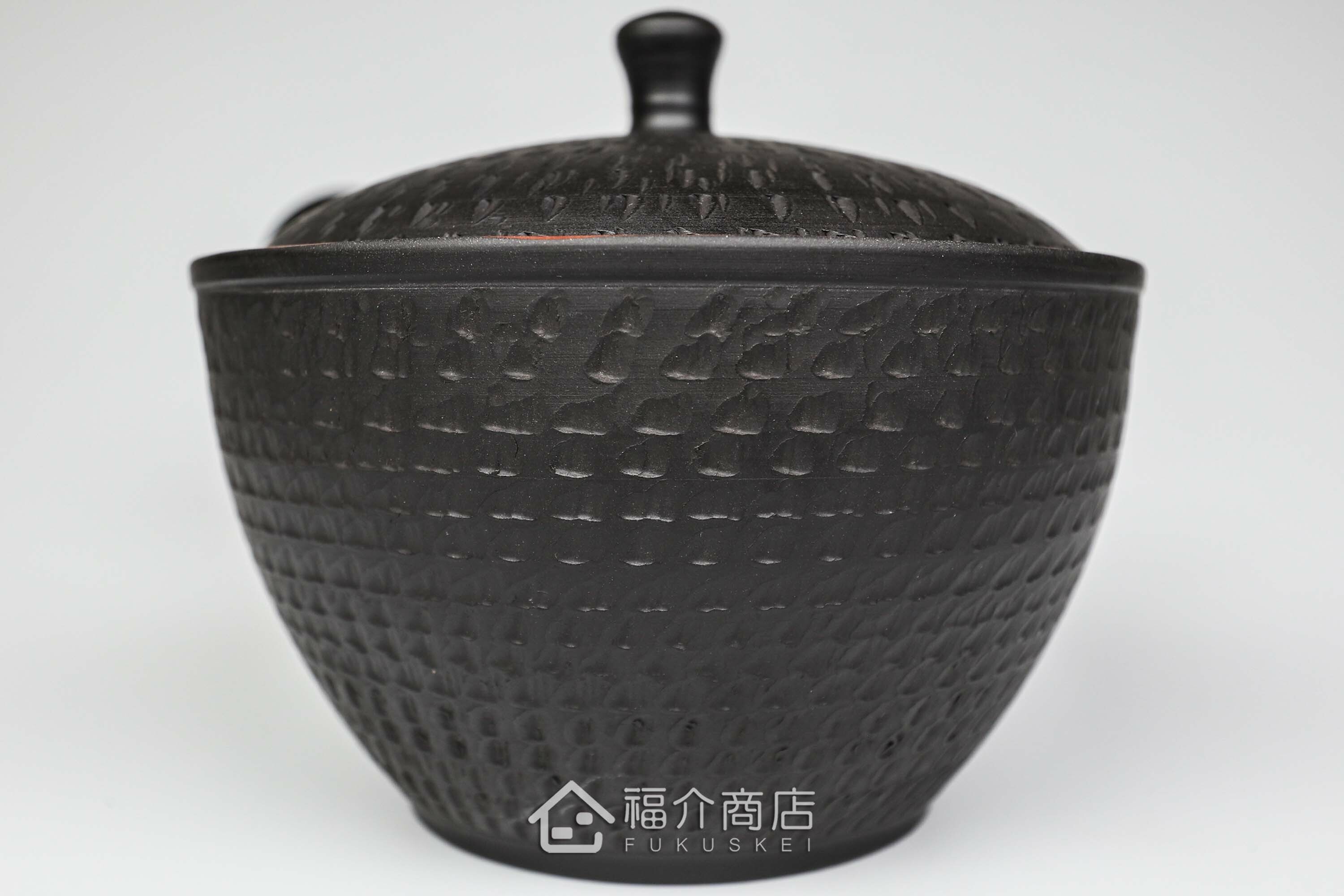 泡茶用的黑色泡茶壺