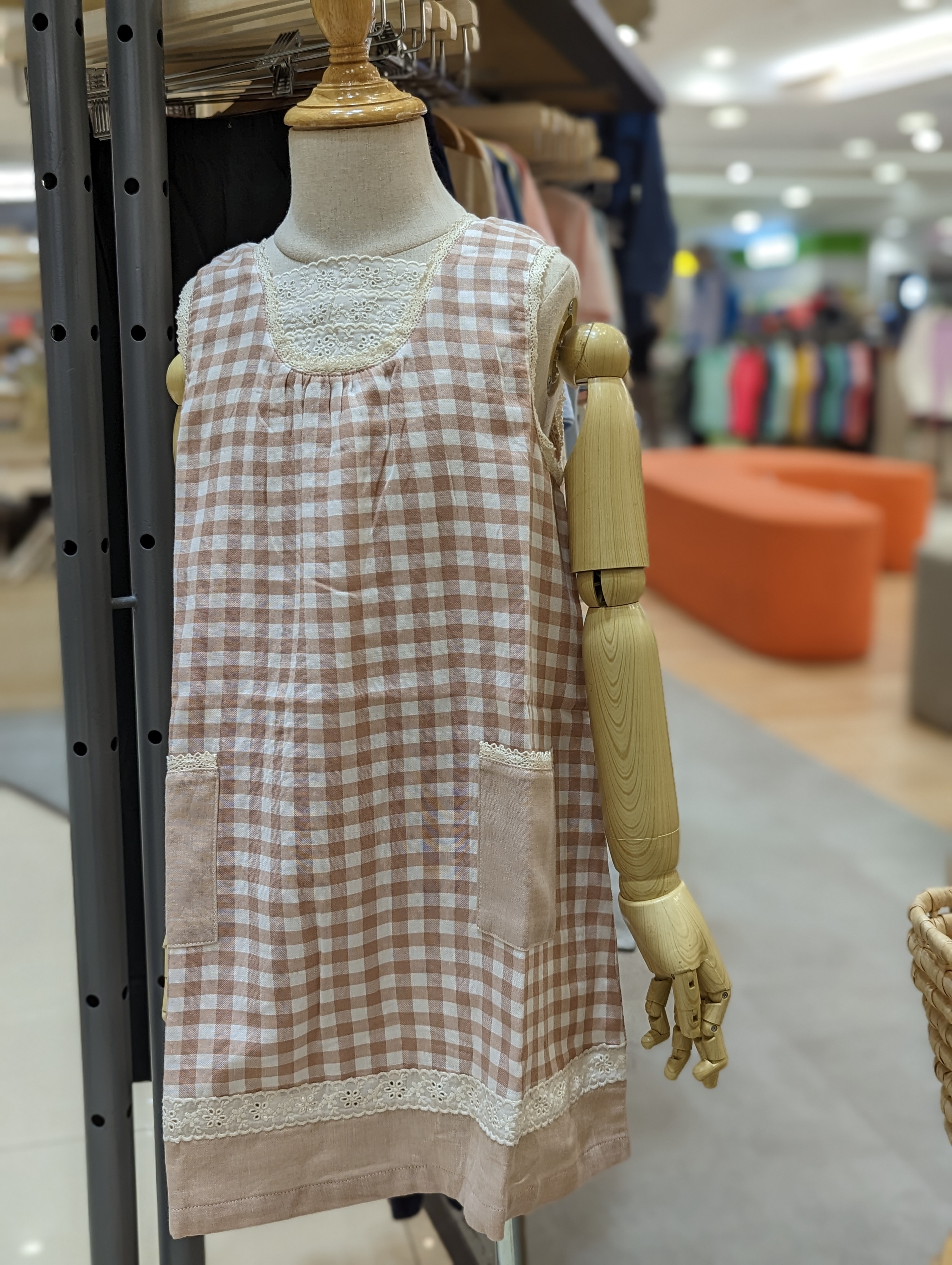 有機棉幼兒柔紗格子背心裙-褐格 | 藍天畫布有機棉