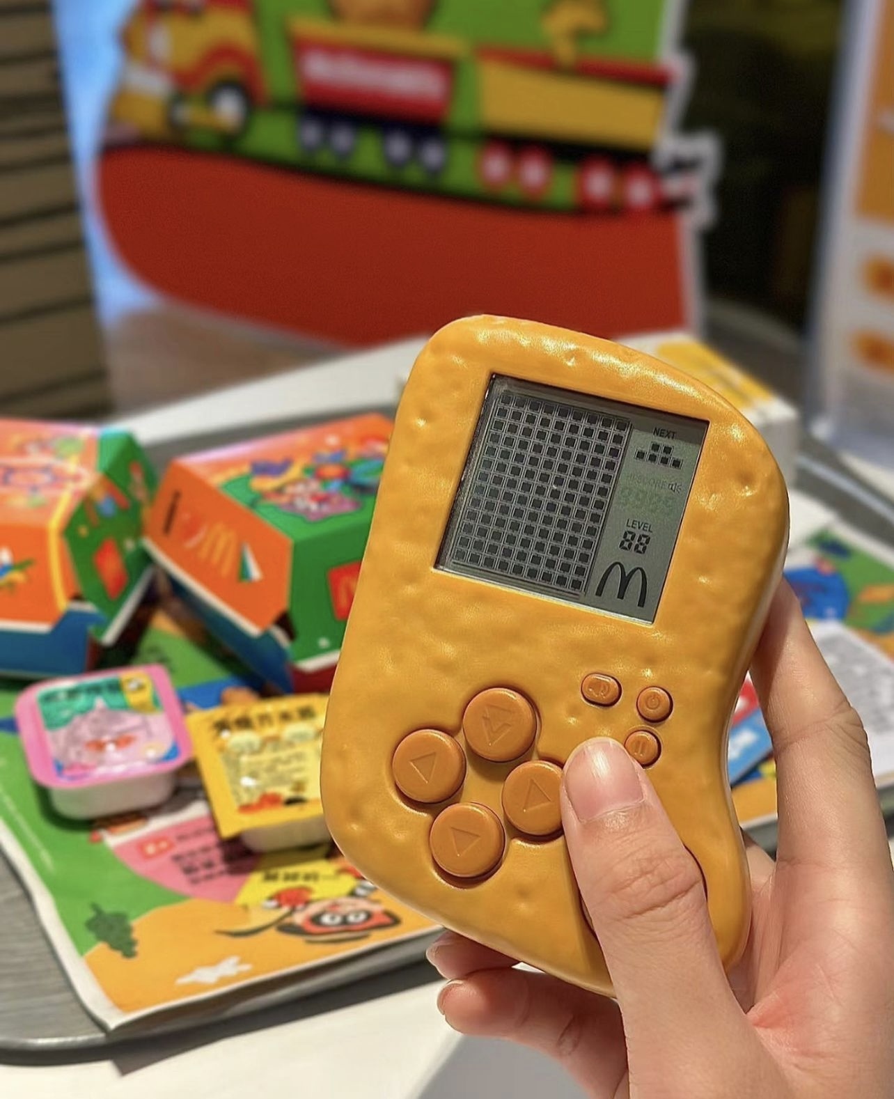 麥當勞 麥克雞塊遊戲機🐔 俄羅斯方塊