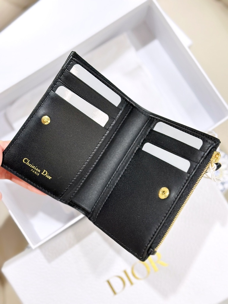 DIOR Caro Dahlia Wallet