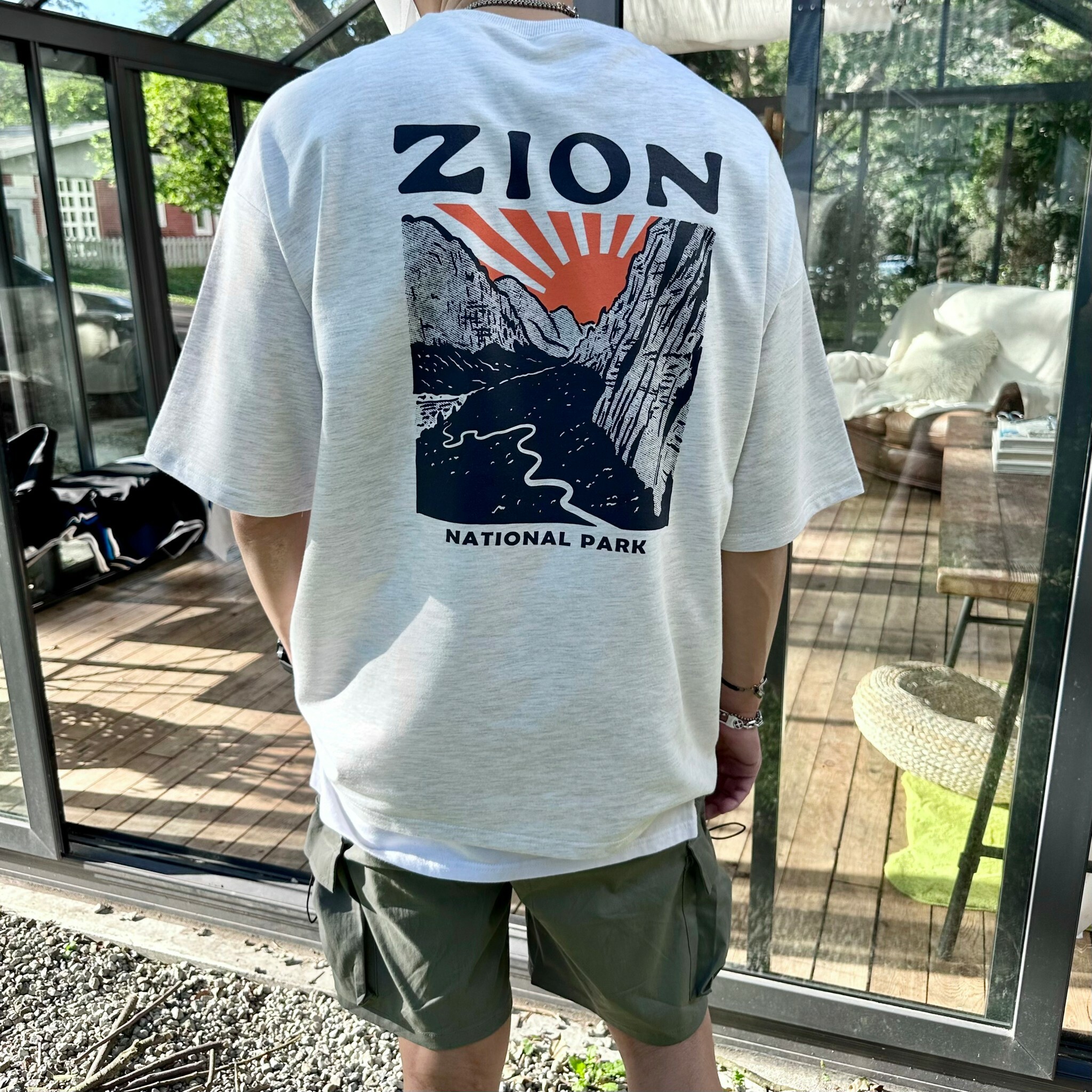 QIAO - ZION ! 山谷 印刷 KOL 露營穿搭 細絨棉 五分T