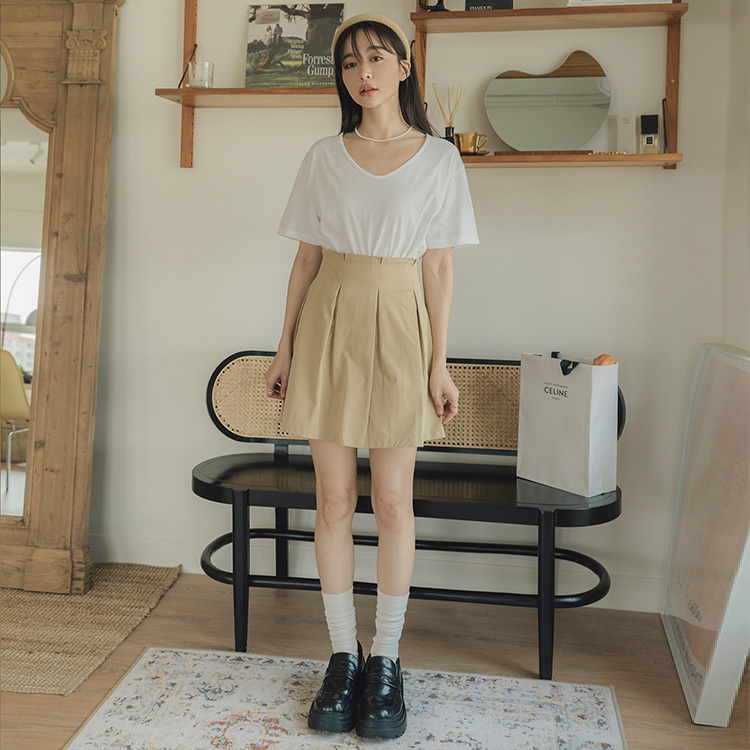 百搭舒適短袖上衣