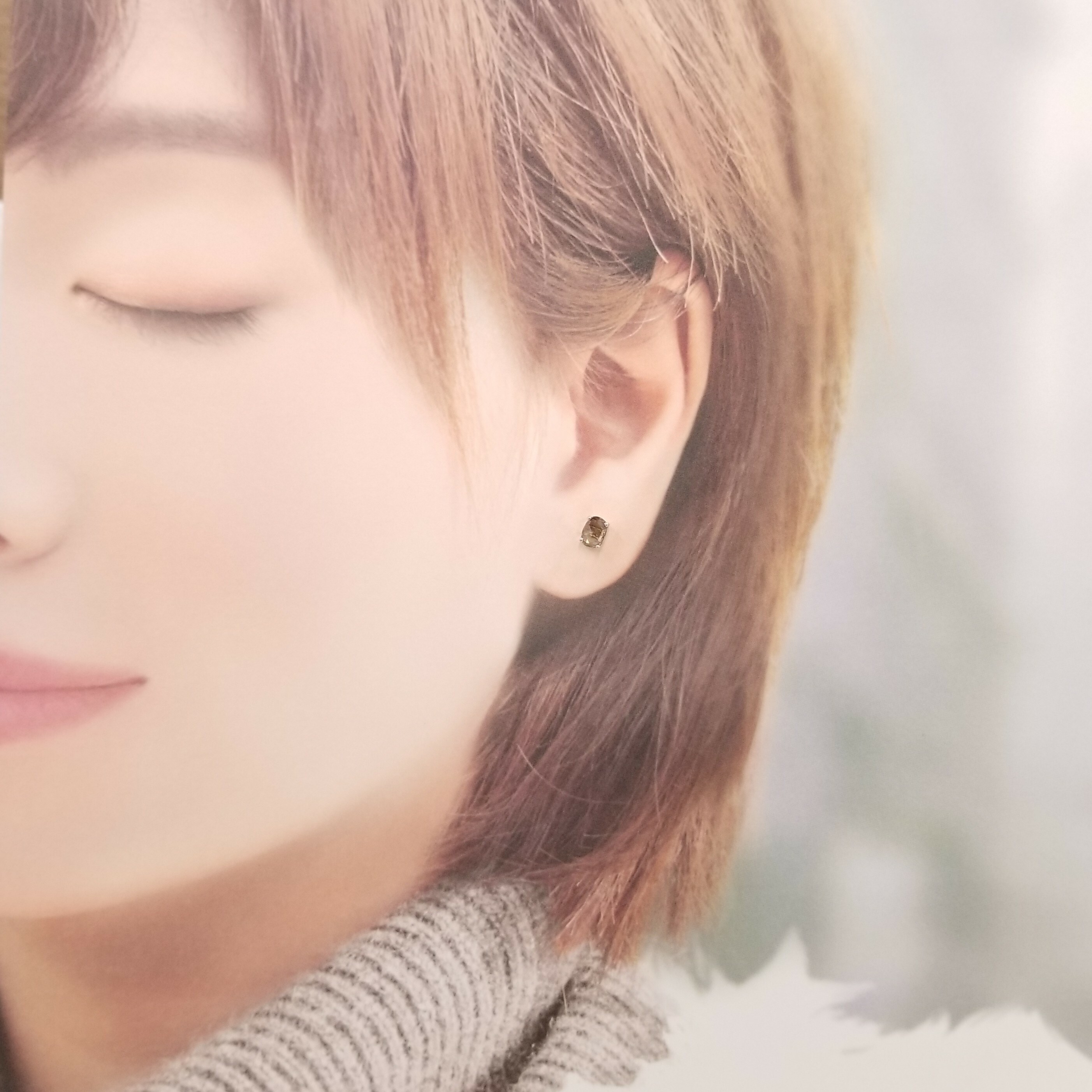 全新18K白金【主石1卡5份咖啡鑽】耳環