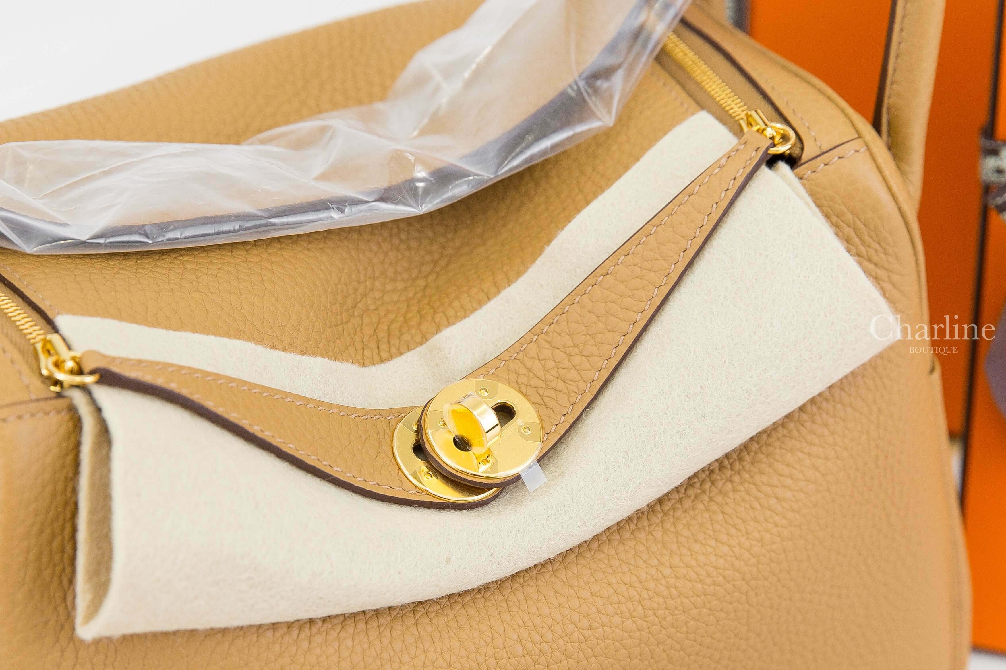 Hermès Lindy 26cm 4B Biscuit Taurillon Clemence 餅乾色金釦