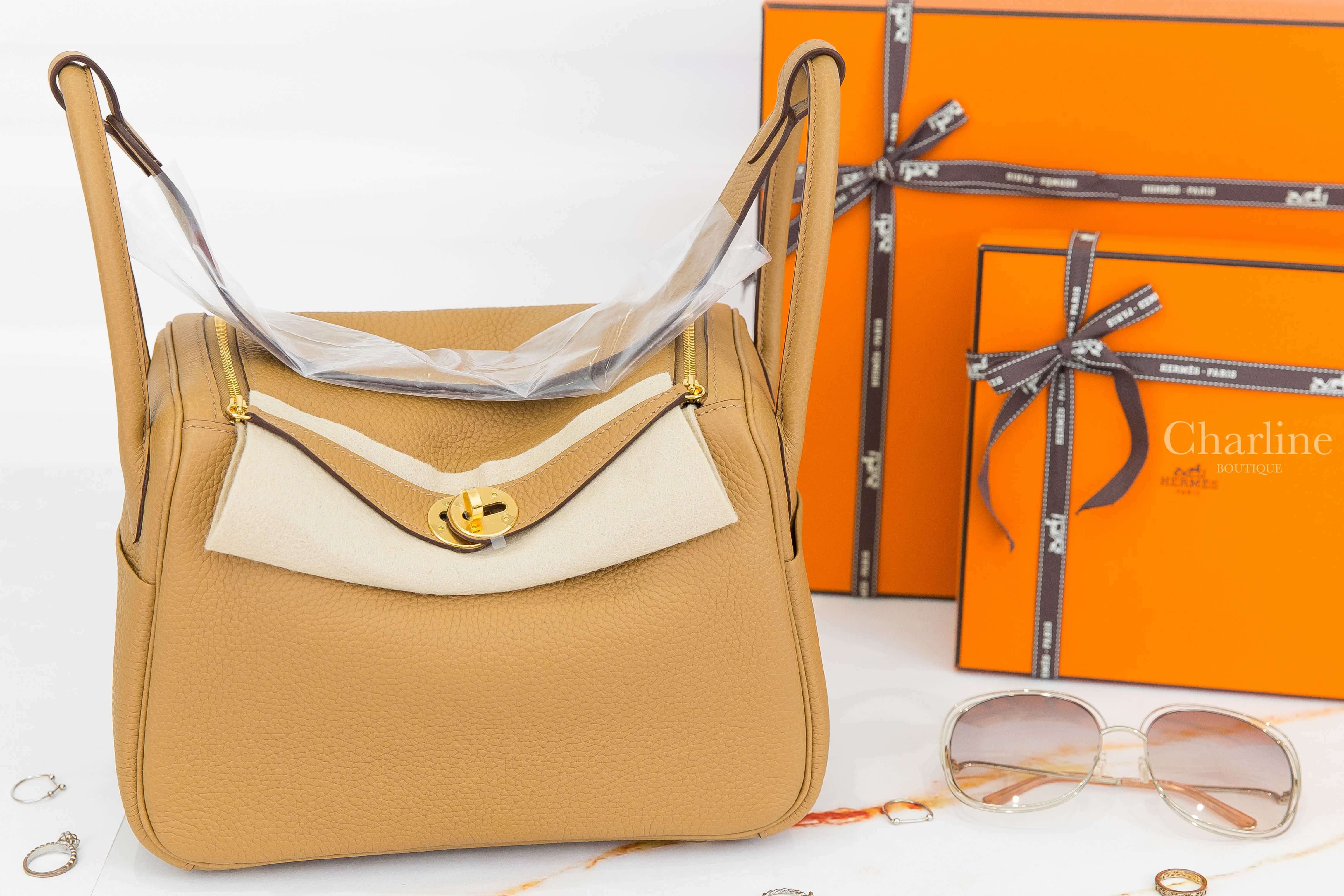 Hermès Lindy 26cm 4B Biscuit Taurillon Clemence 餅乾色金釦