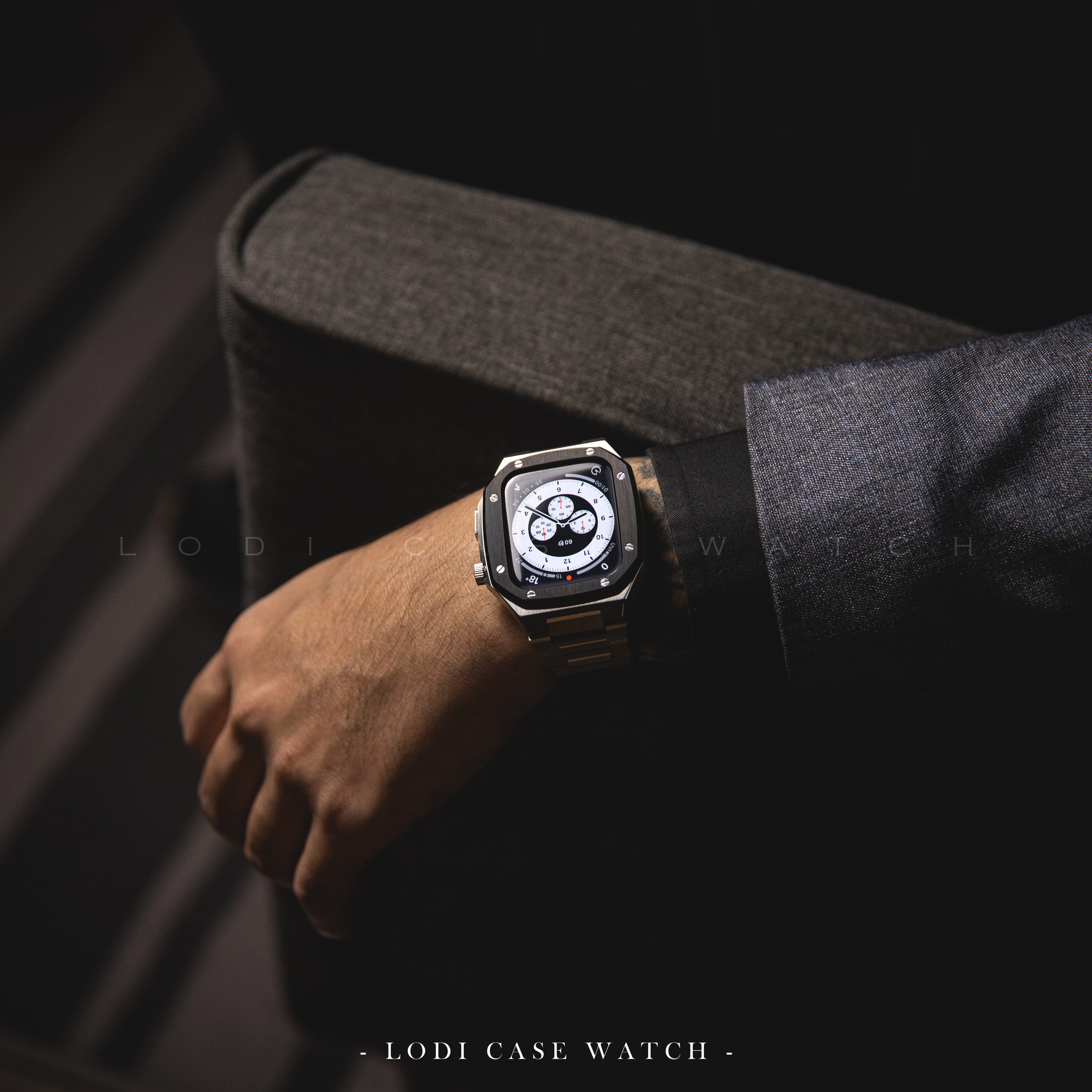 APPLE WATCH 不銹鋼錶殼 45mm - 黑框銀色