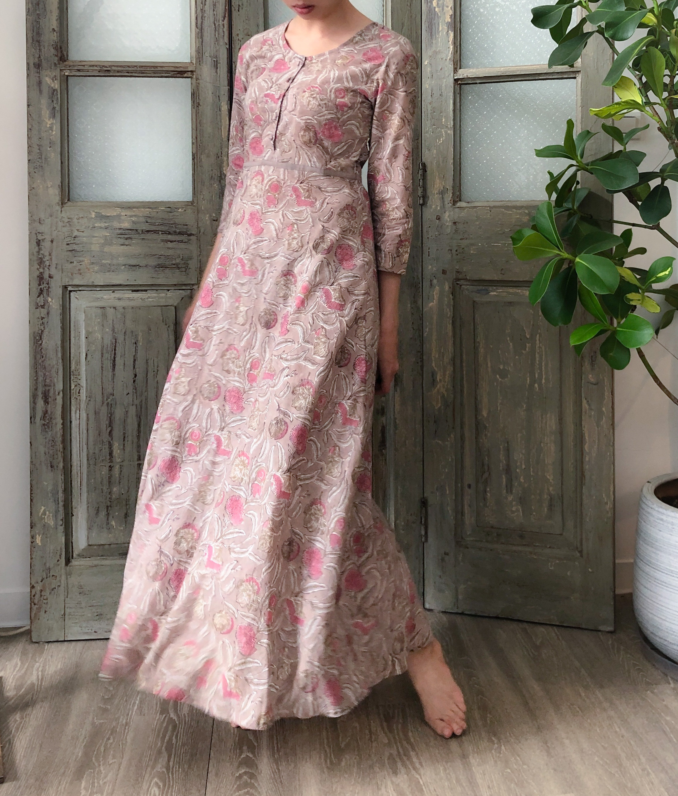 Season's Whisper 四季物語 雪粉灰 Grace Dress