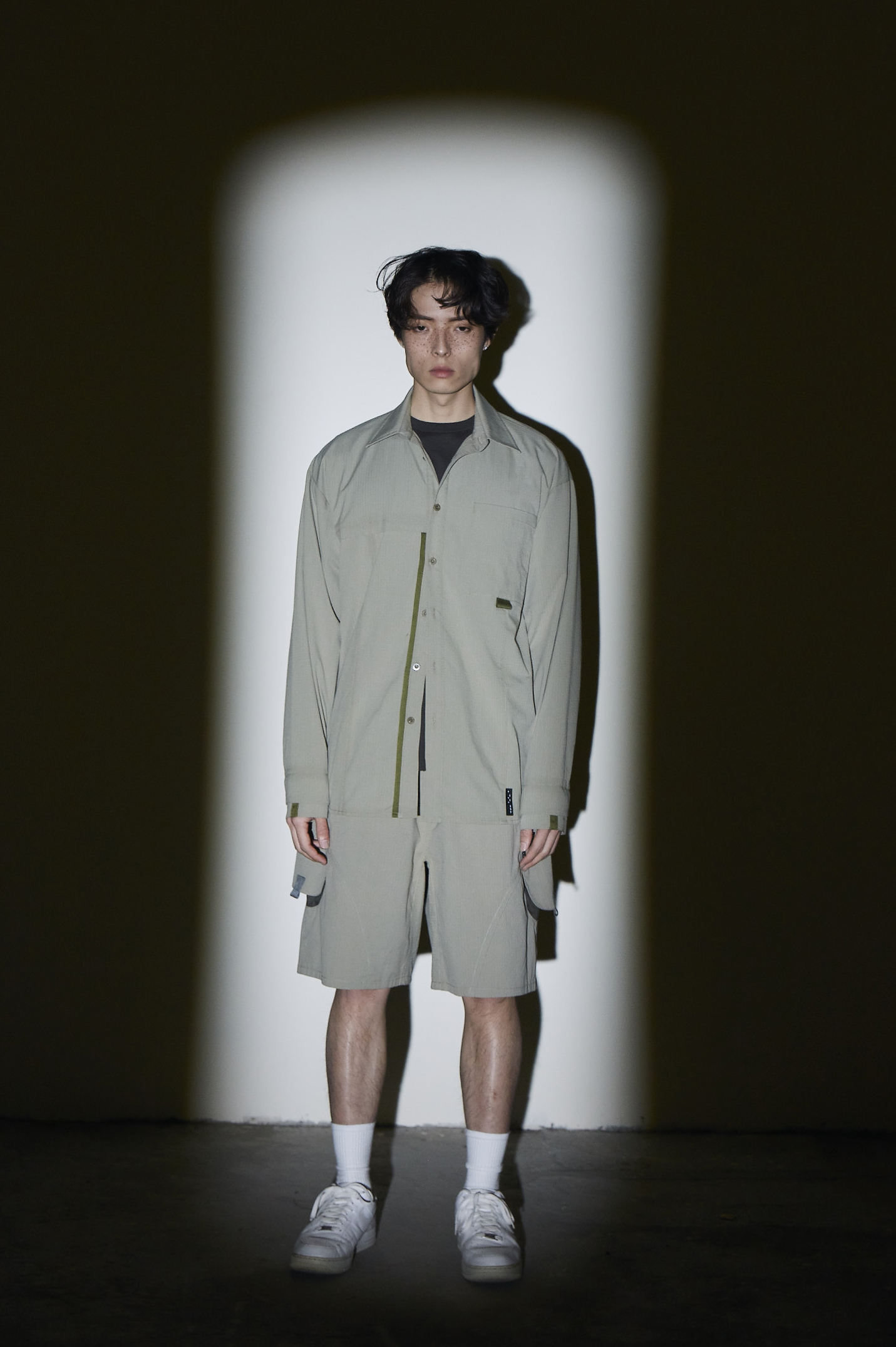 前口袋格紋襯衫- 卡其