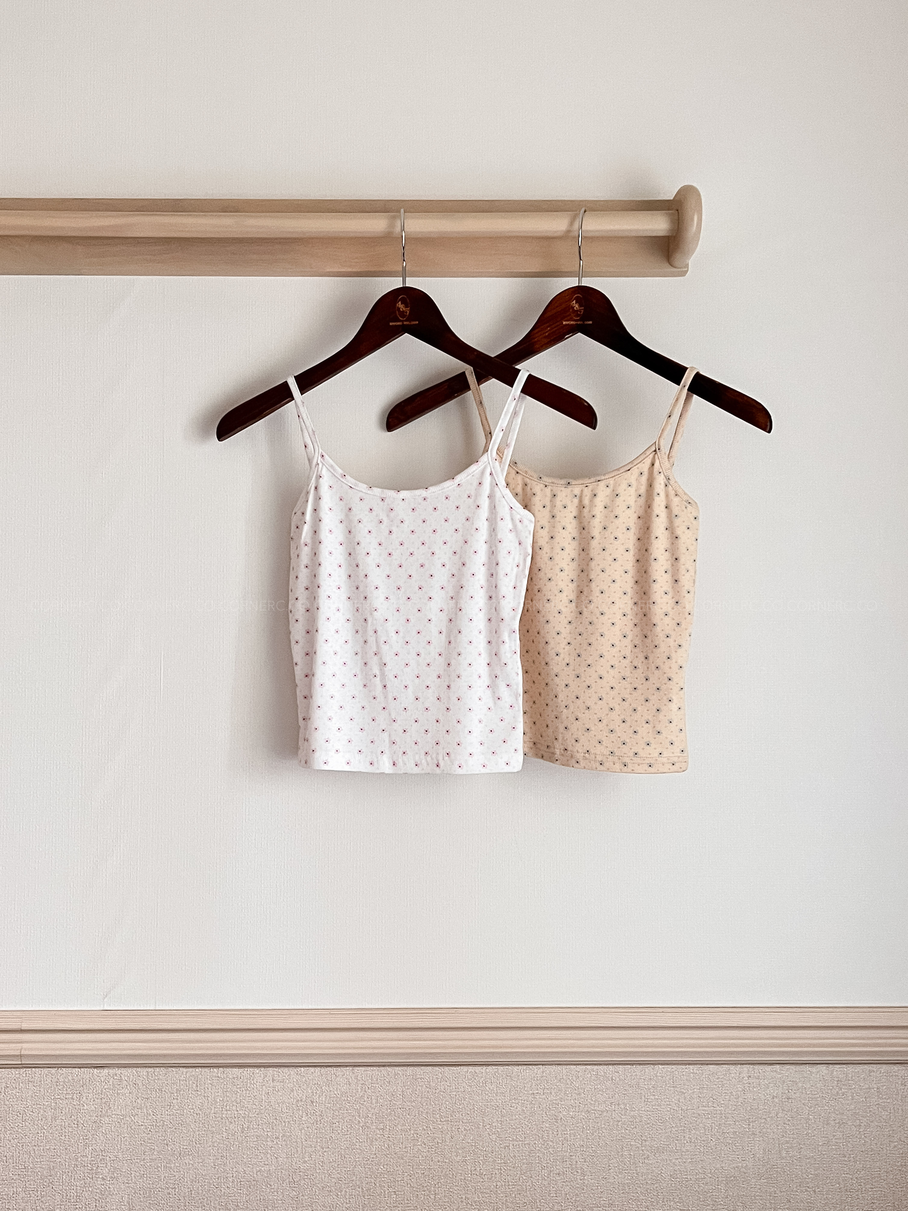 〈29/5～2/6 連線DAY 1〉復古小碎花吊帶背心