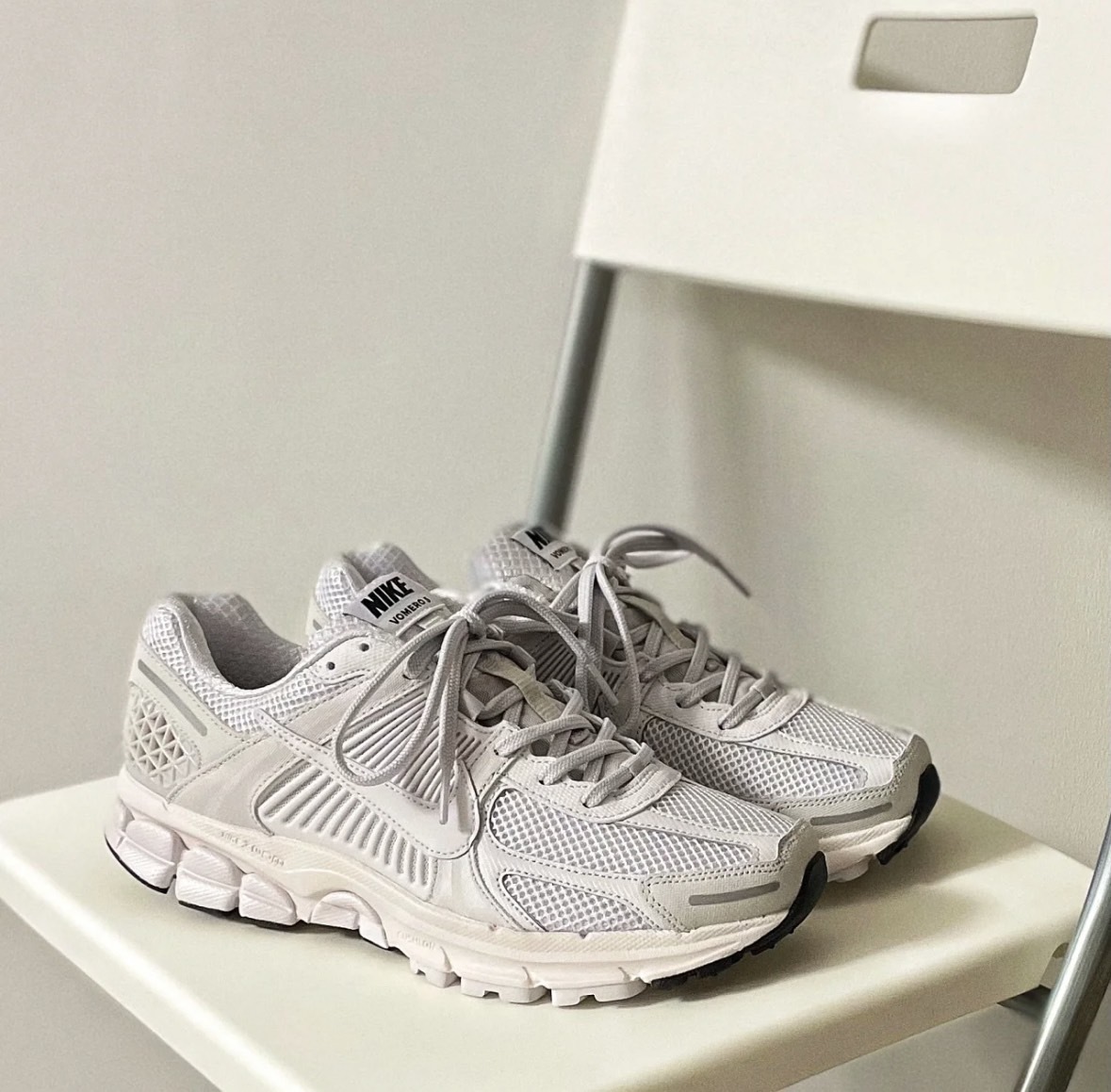 特價現貨┃男女鞋 Nike Zoom Vomero 5 灰白 復古 慢跑鞋 老爹鞋 V5 BV1358-001