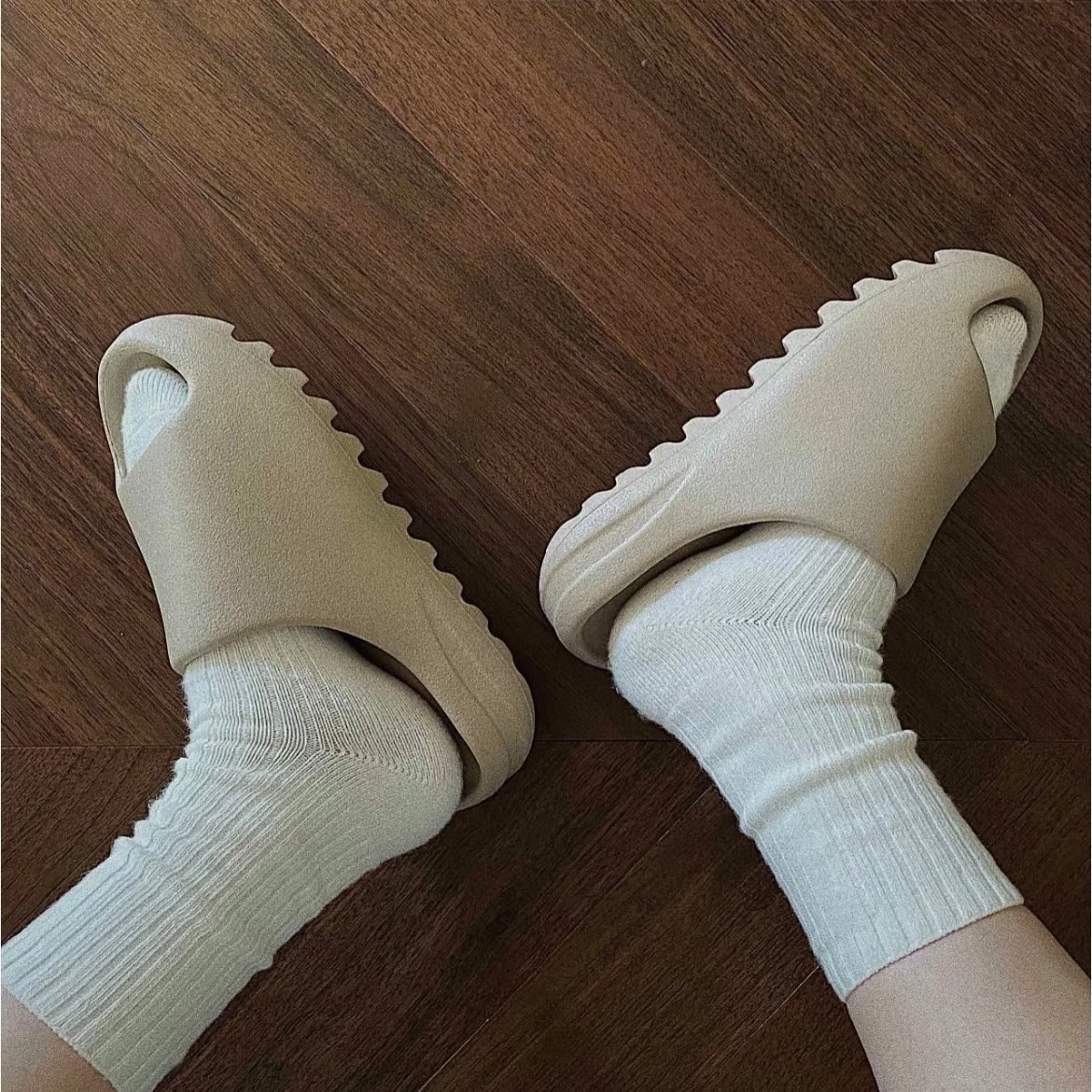Adidas YEEZY SLIDE Pure 暖棕色 暖沙黃 奶茶 GW1934