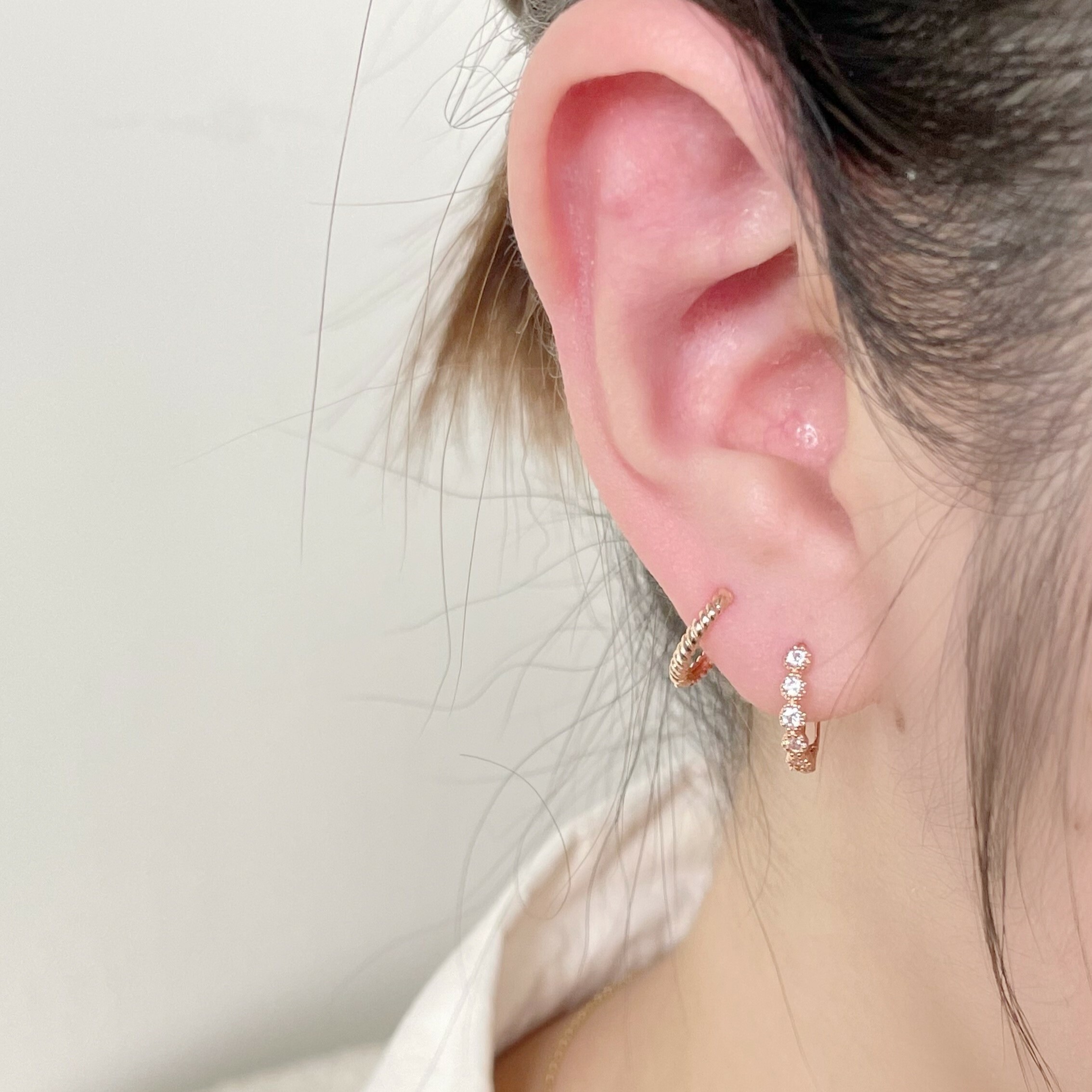 14K半圈蛋糕鋯石扣式耳圈(單)