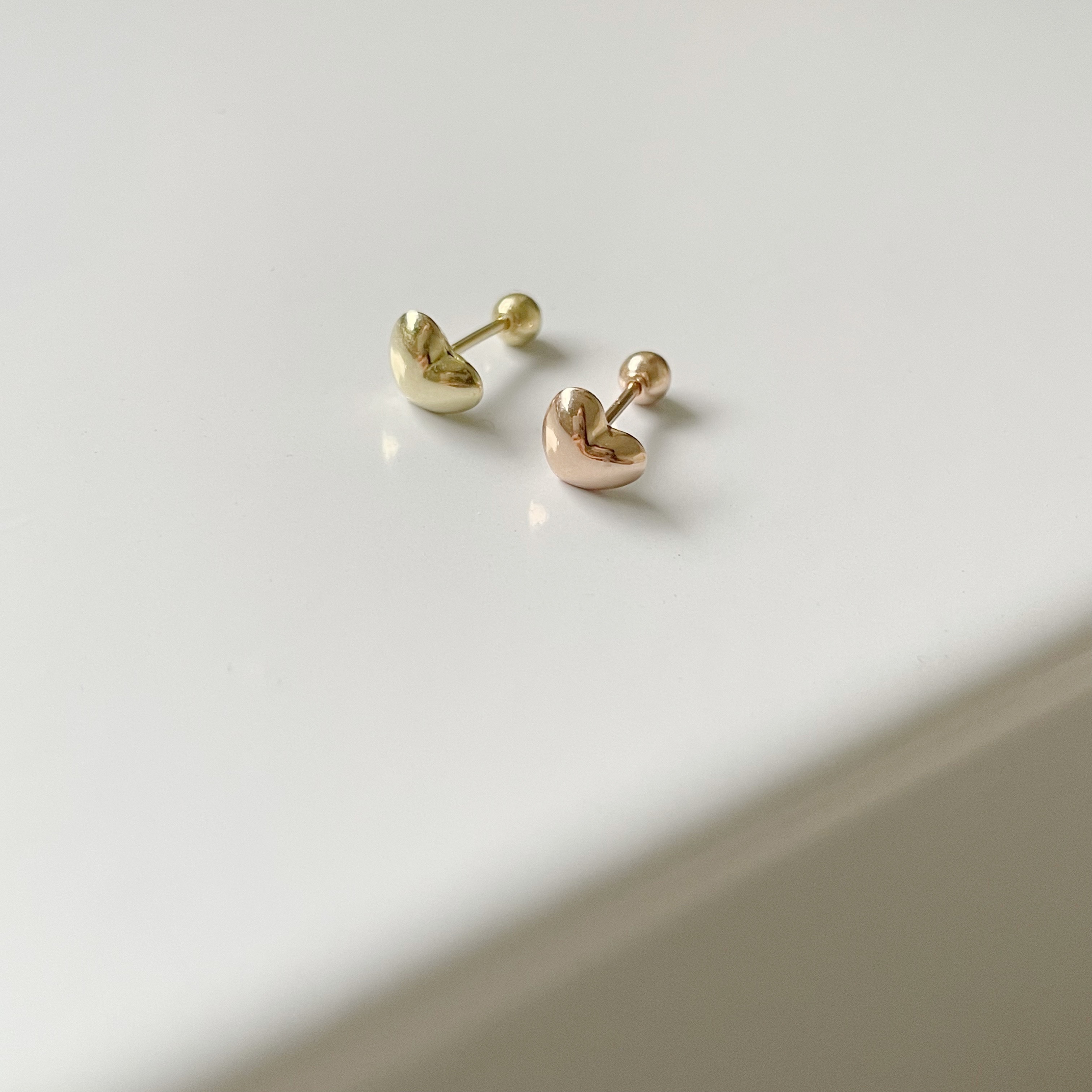 14K澎澎愛心轉珠耳環(單)