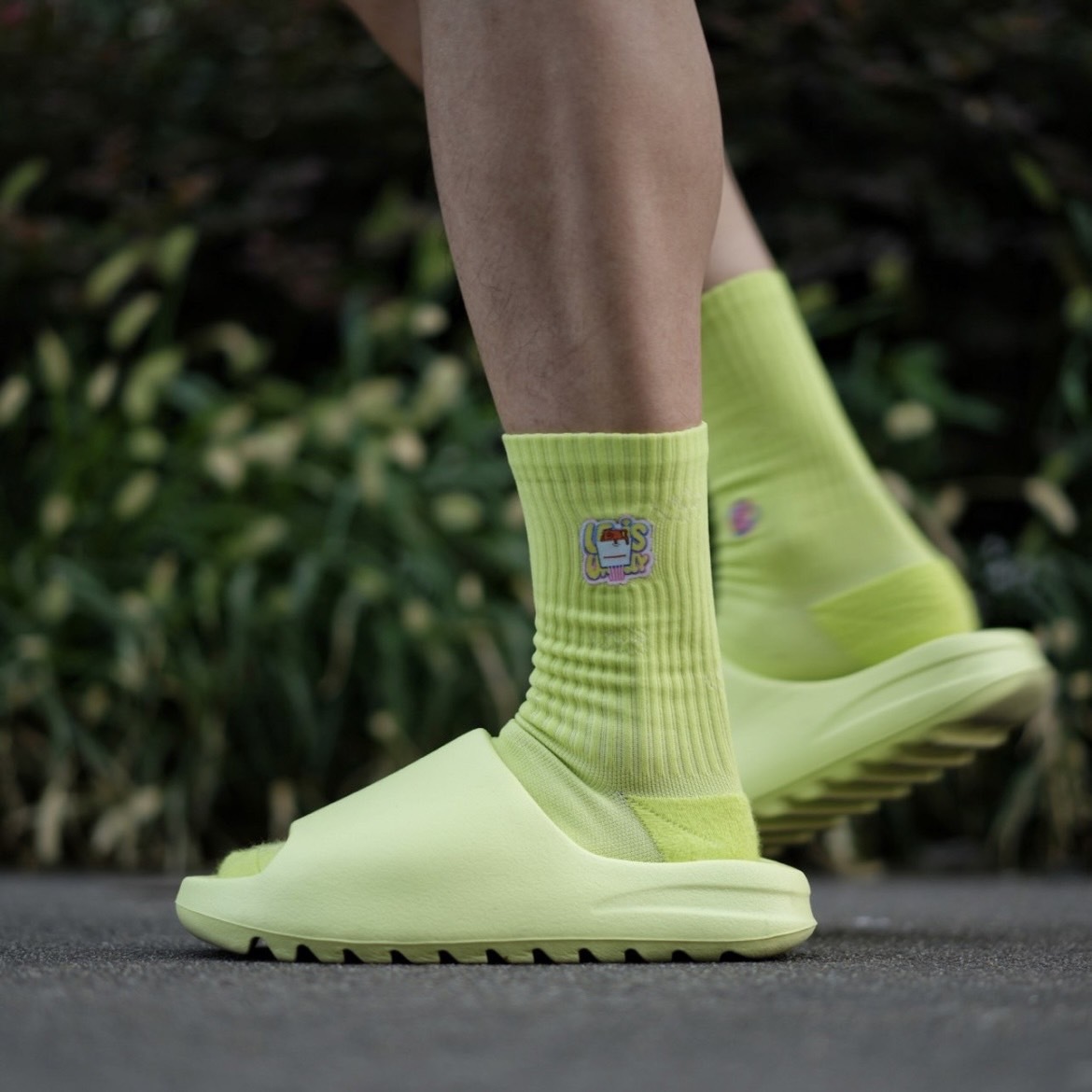 Adidas YEEZY SLIDE Glow Green 螢光綠 綠 拖鞋 HQ6447