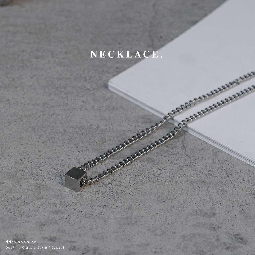 D.ecorate 簡約方塊項鍊