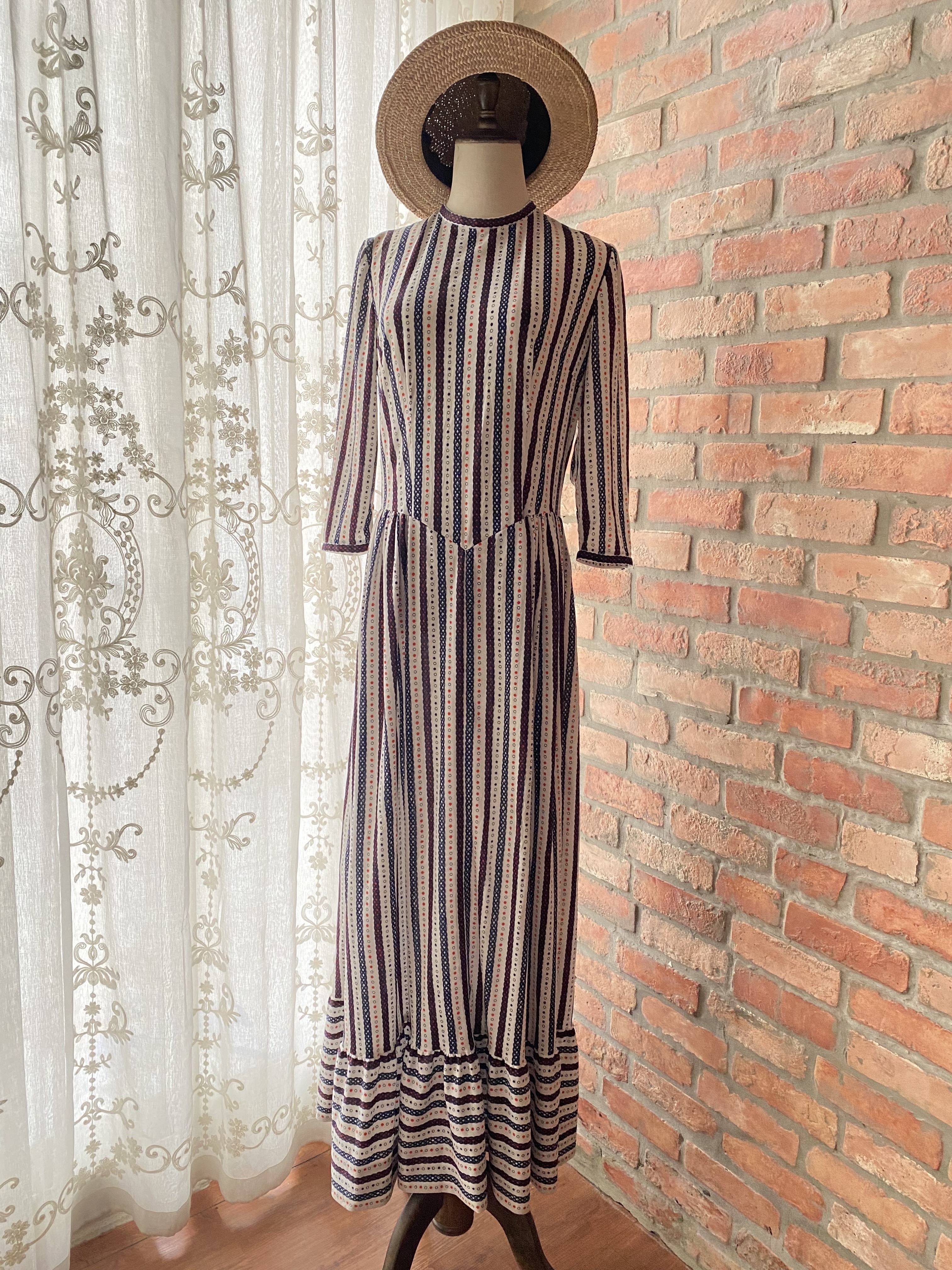 Vintage Dress / 古著藍白條紋蛋糕裙擺洋裝