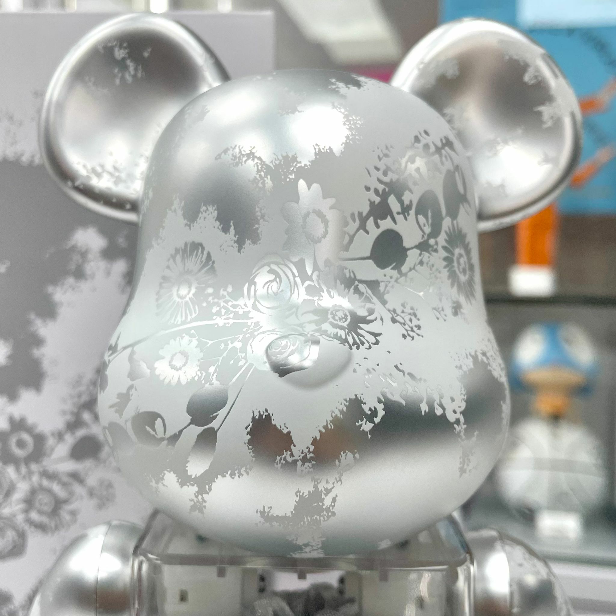 400%BE@RBRICK FLOR@ SILVER