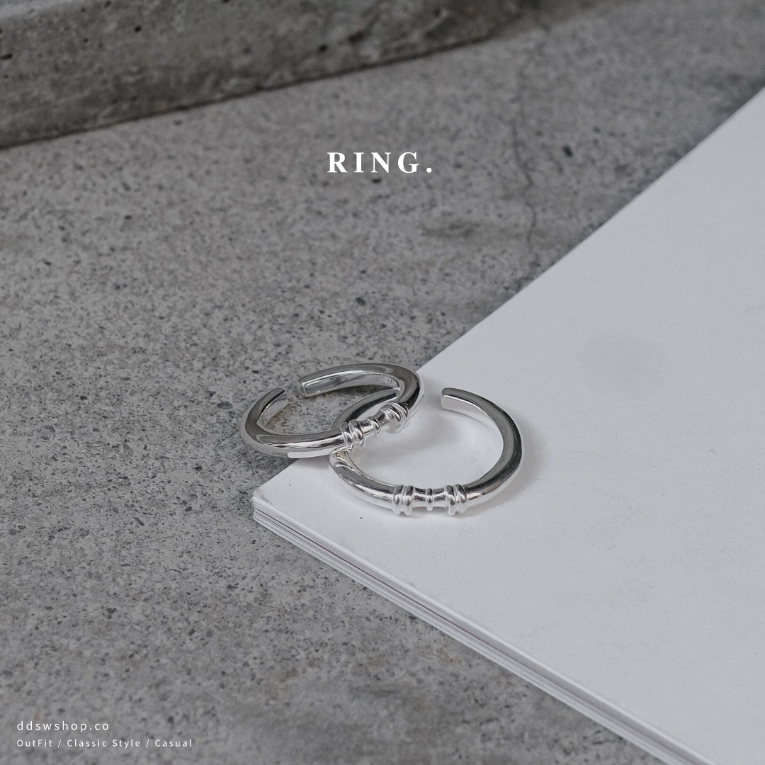 D.ecorate 簡約紐角戒指