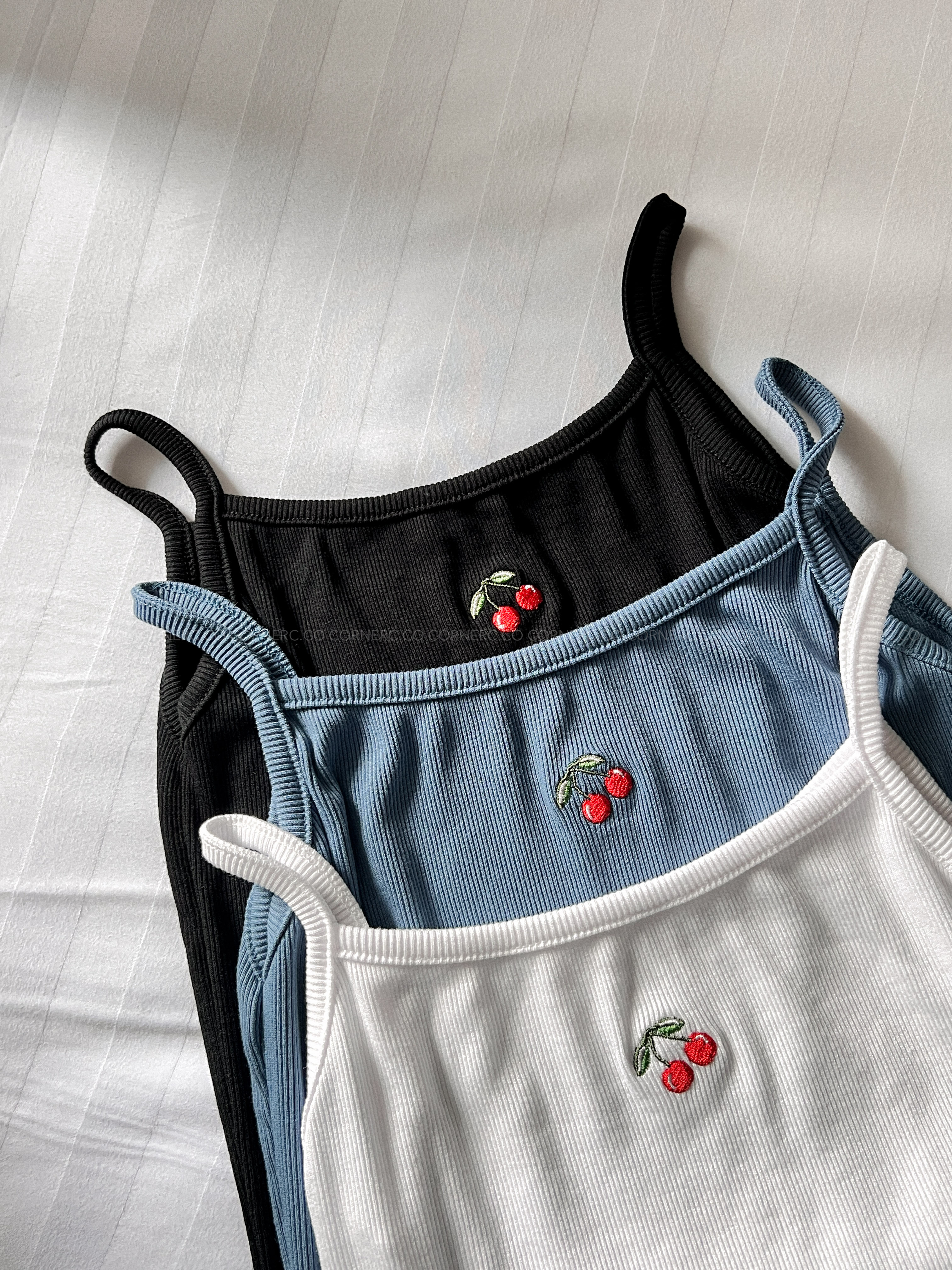 〈29/5～2/6 連線DAY 2〉Cherry Cami Top