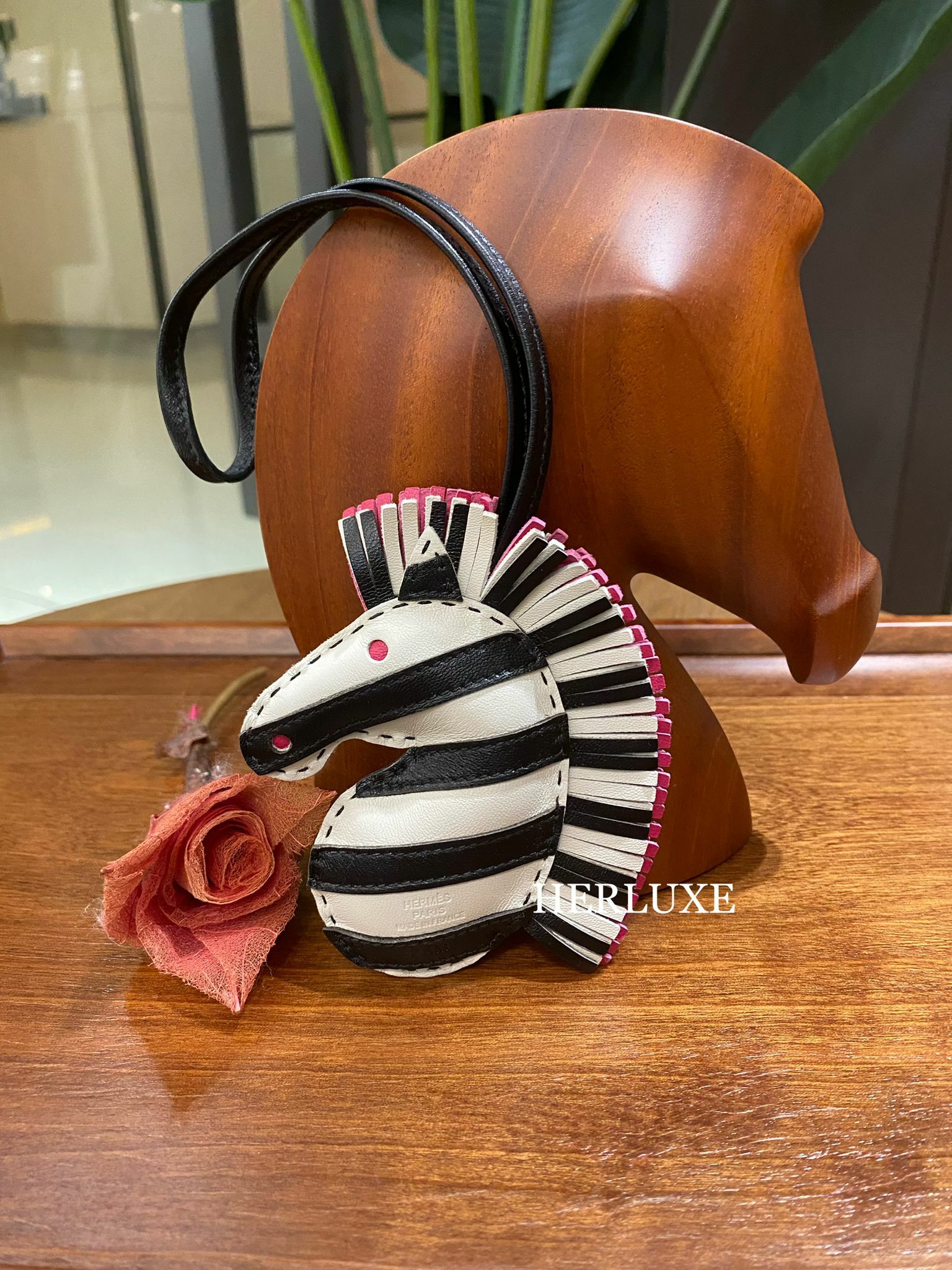 Geegee savannah charm 10 craie/ 89 noir/ 0D rose mexico