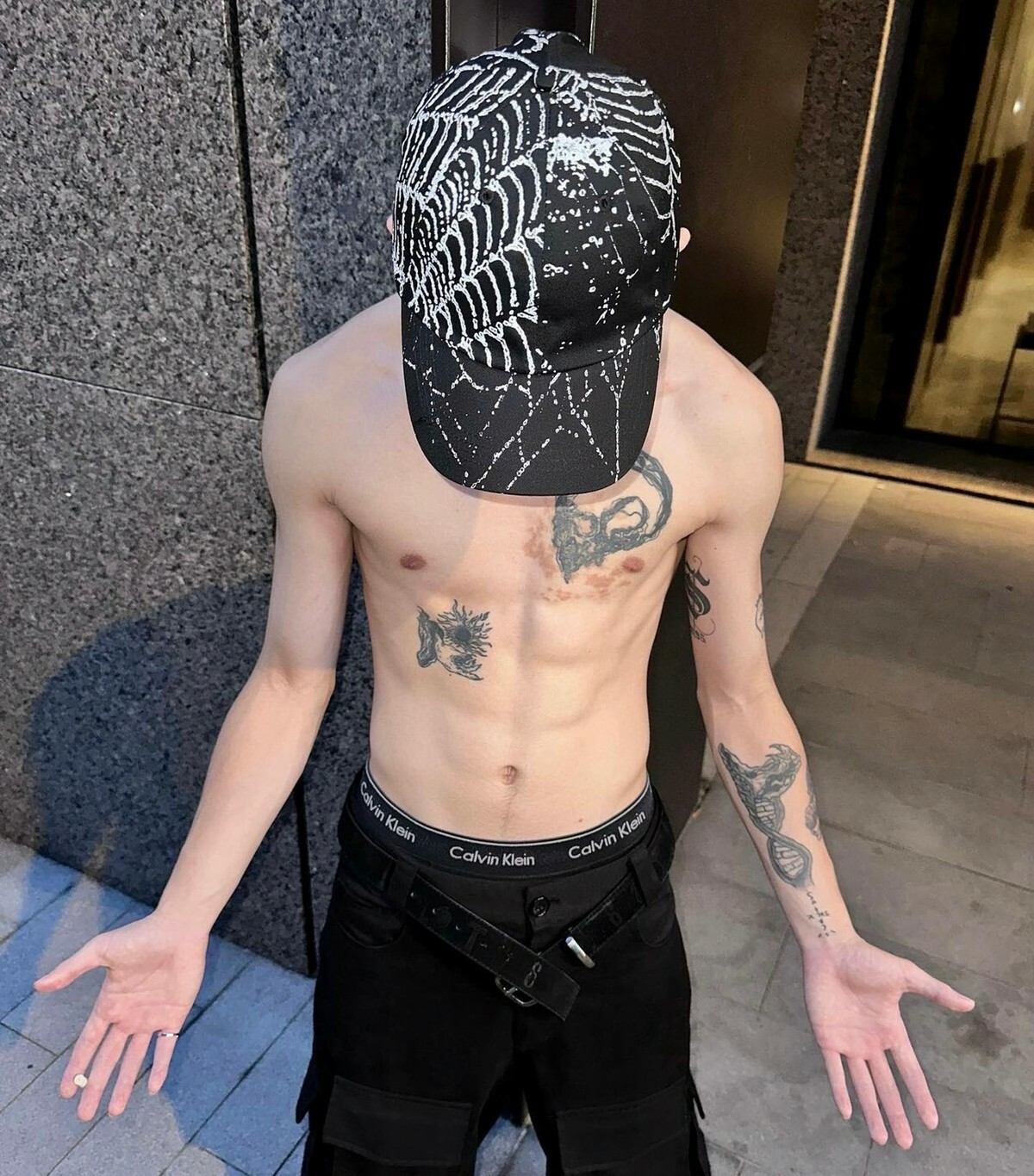 VIRUSWORLD 3M SPIDER WEB CAP